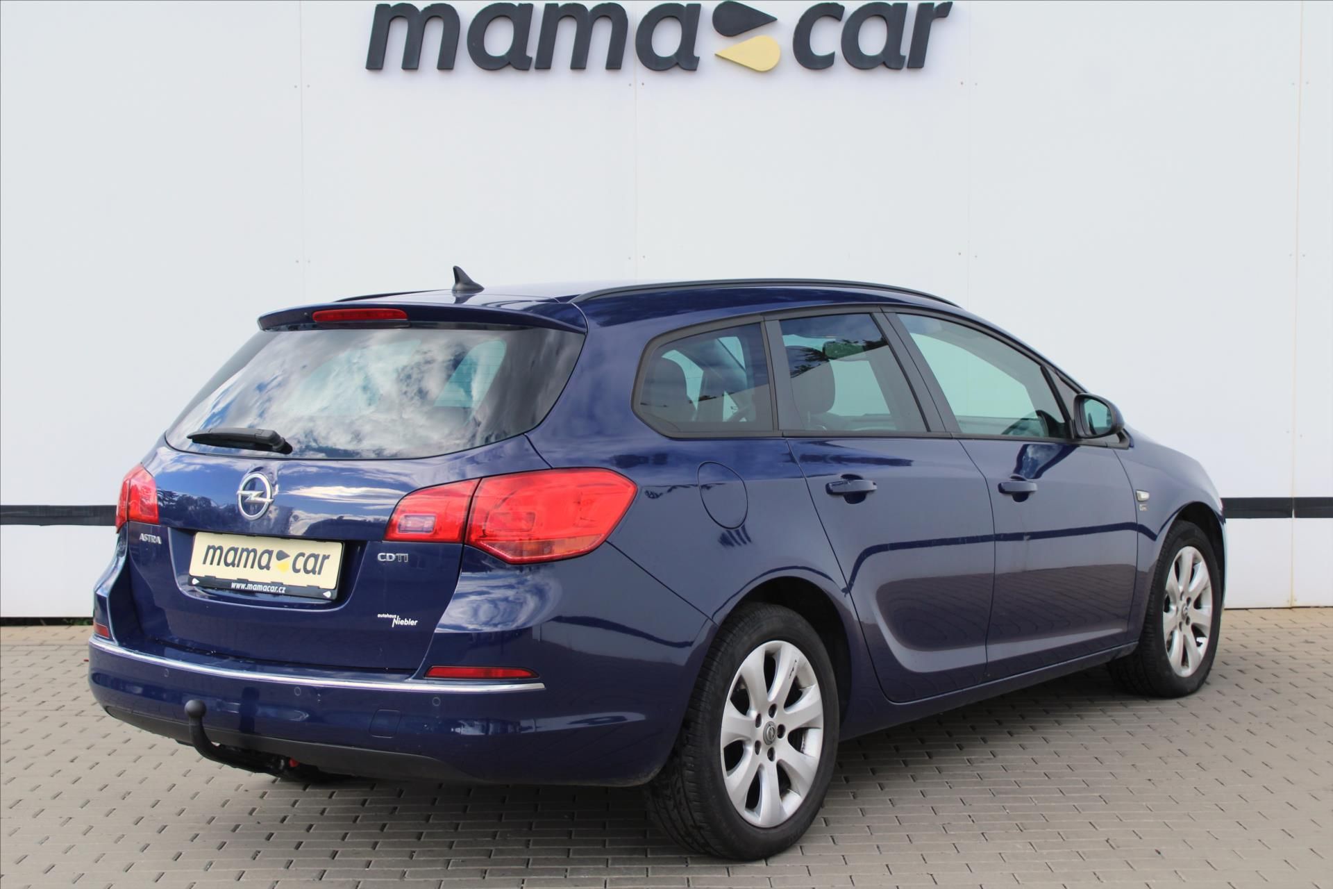 Opel Astra, 1.7 CDTI 96kW EDICE 150 - fotka 3