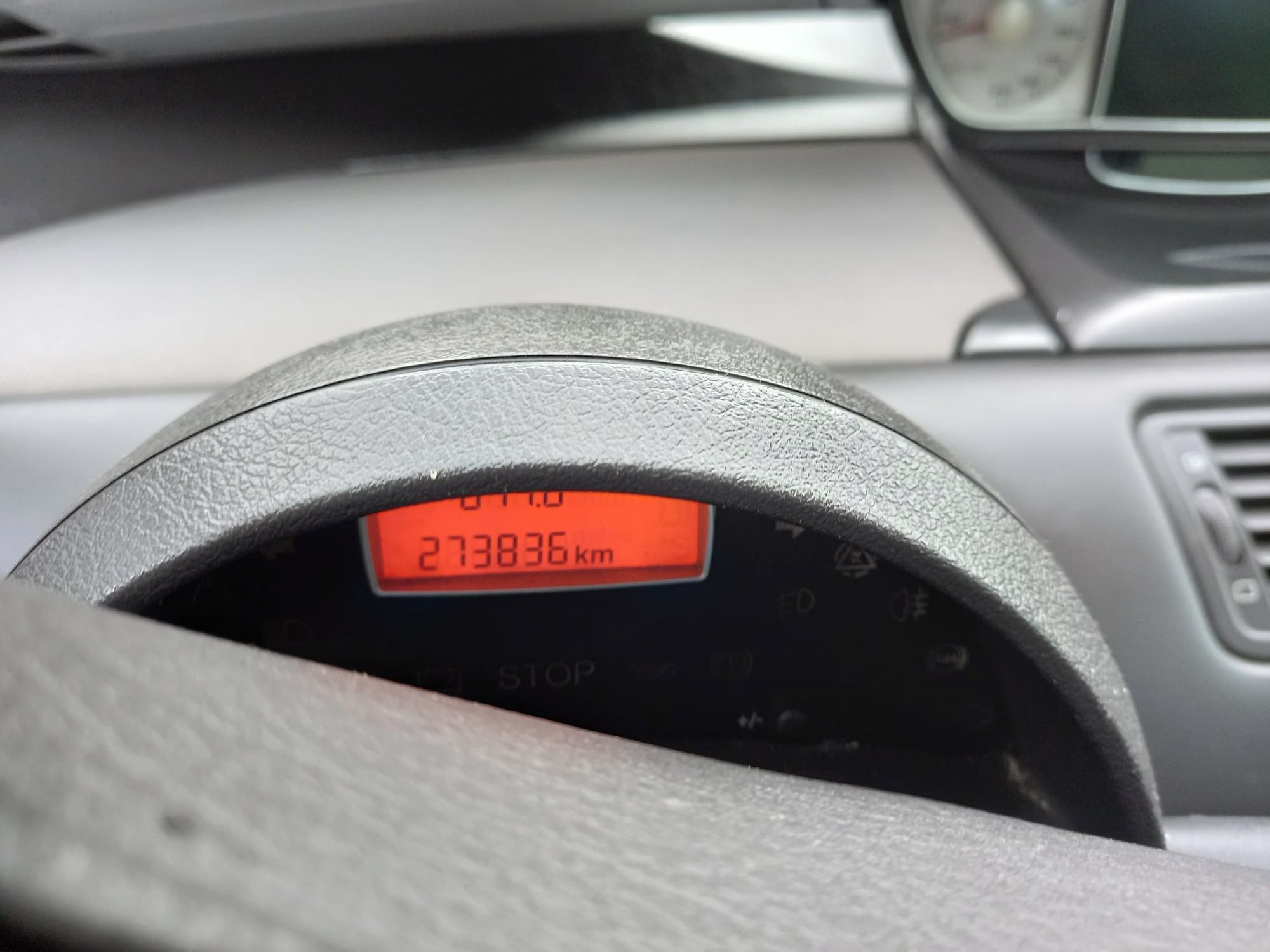 Peugeot 807, Prodám Peugeot 807 - fotka 5