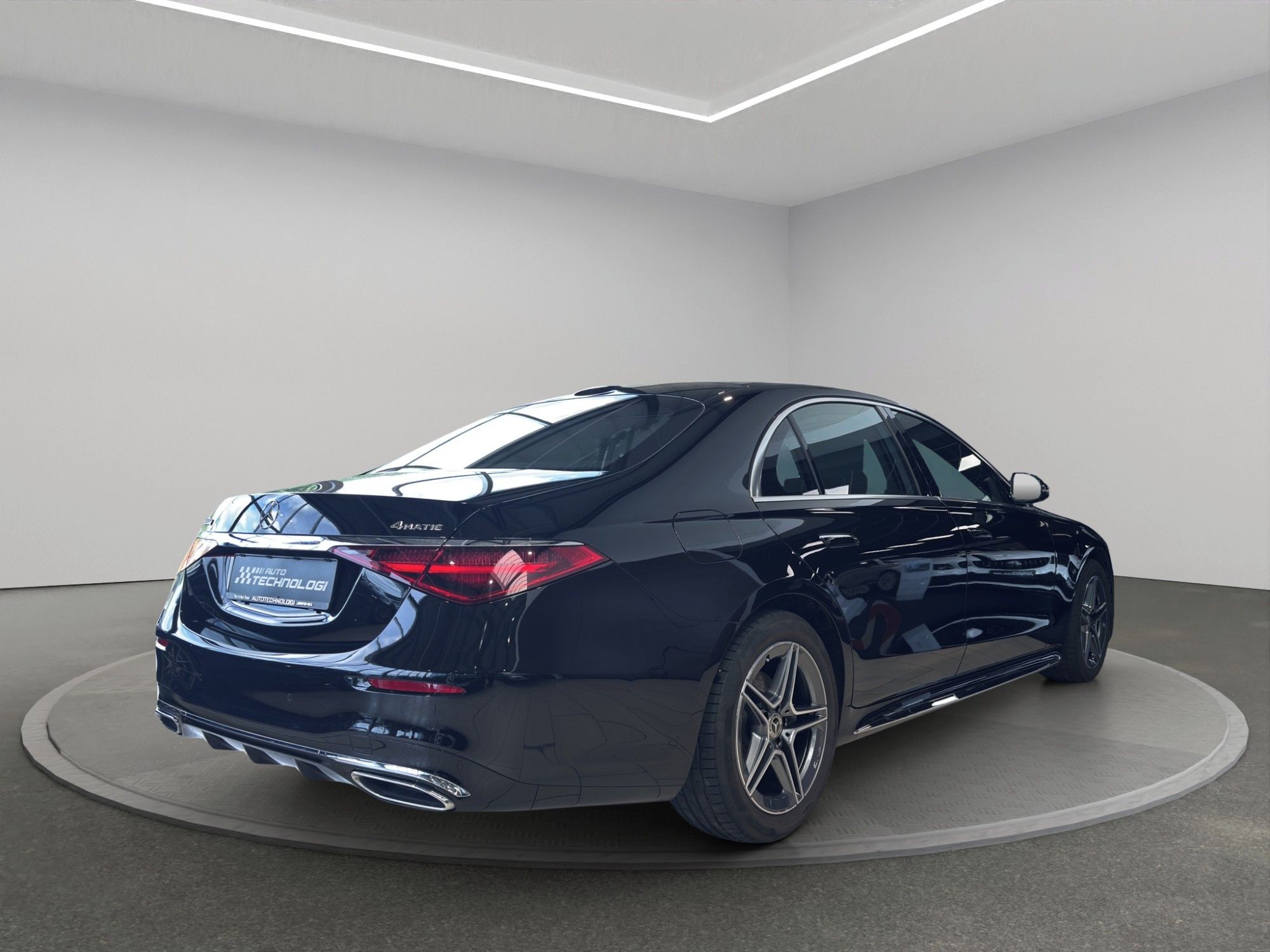 Mercedes-Benz Třídy S - fotka 4