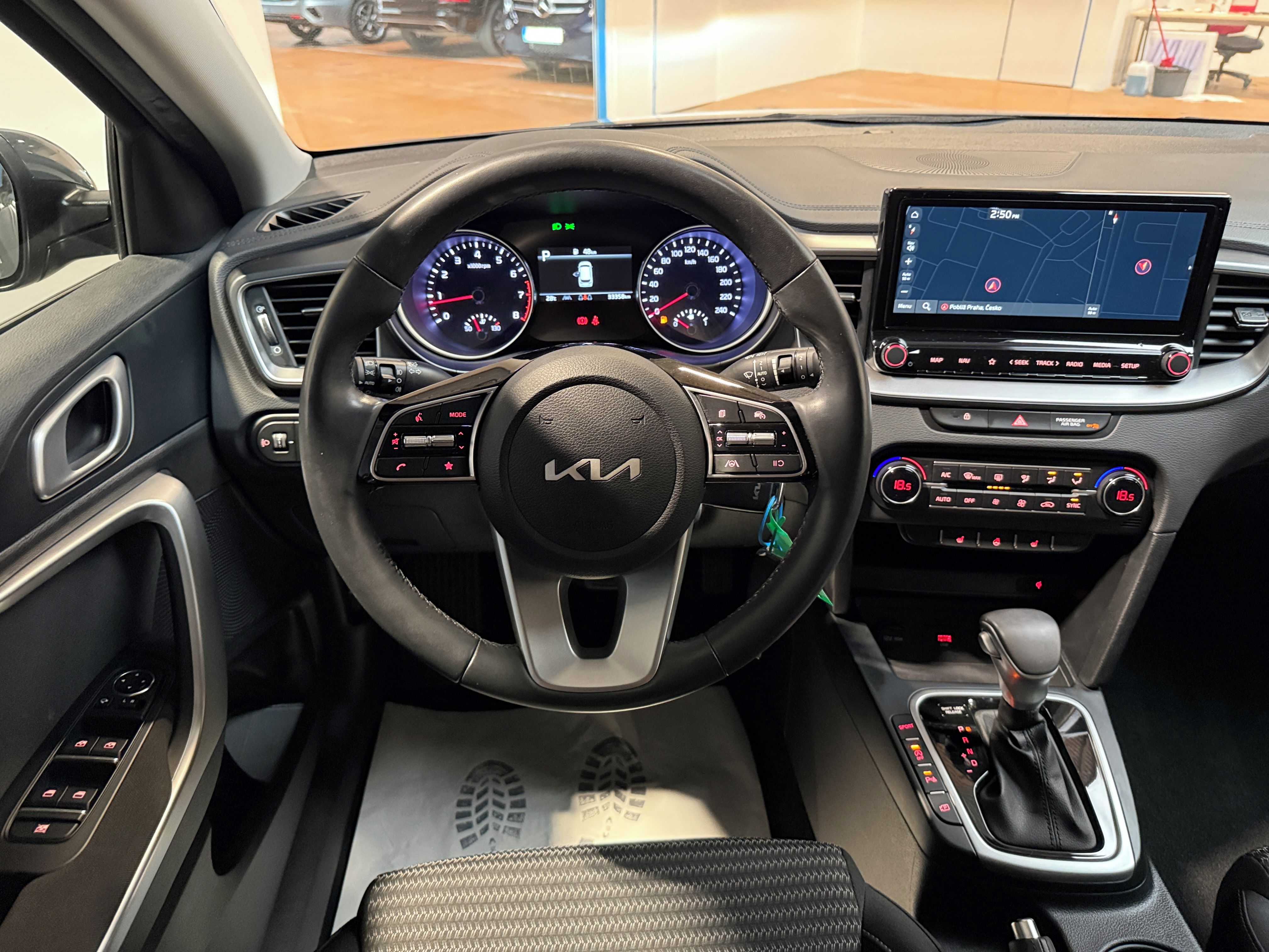 Kia Cee´d, 1.5 T-GDI 118kW Top SW DCT - fotka 6