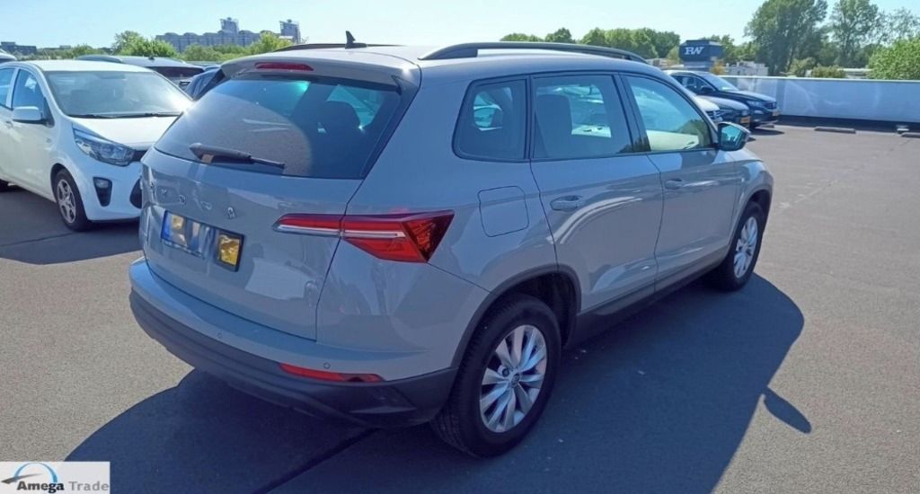 Škoda Karoq, Skoda Karoq 1.0 TSI Business - fotka 2
