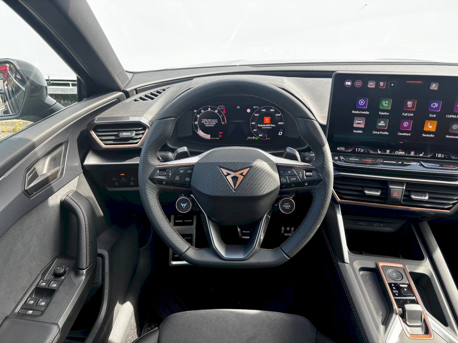 Cupra Leon, LEON SP VZ 2.0 TSI 333K DSG 4W - fotka 5