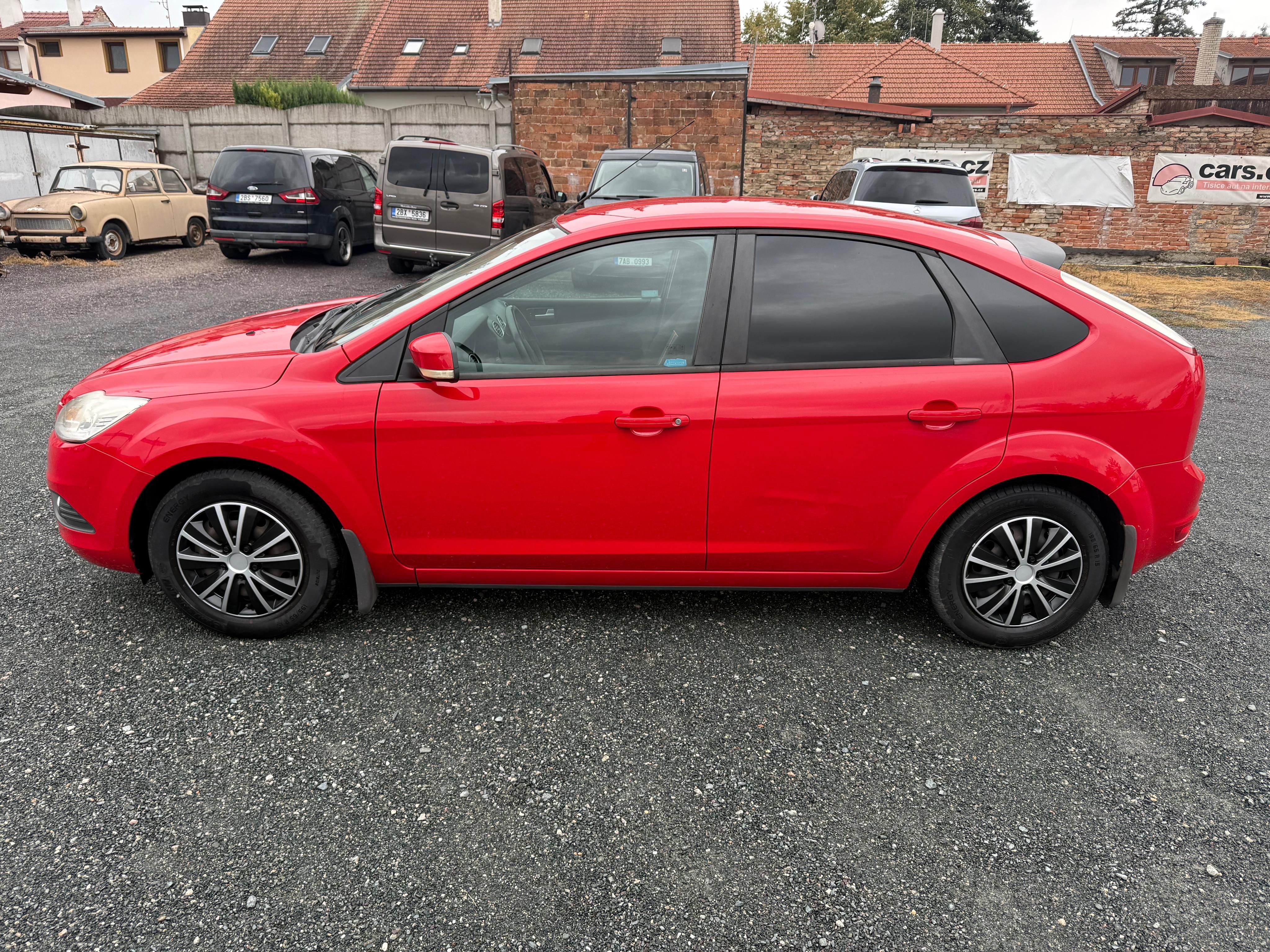 Ford Focus, 1.6 16V  1.Majitel - fotka 4