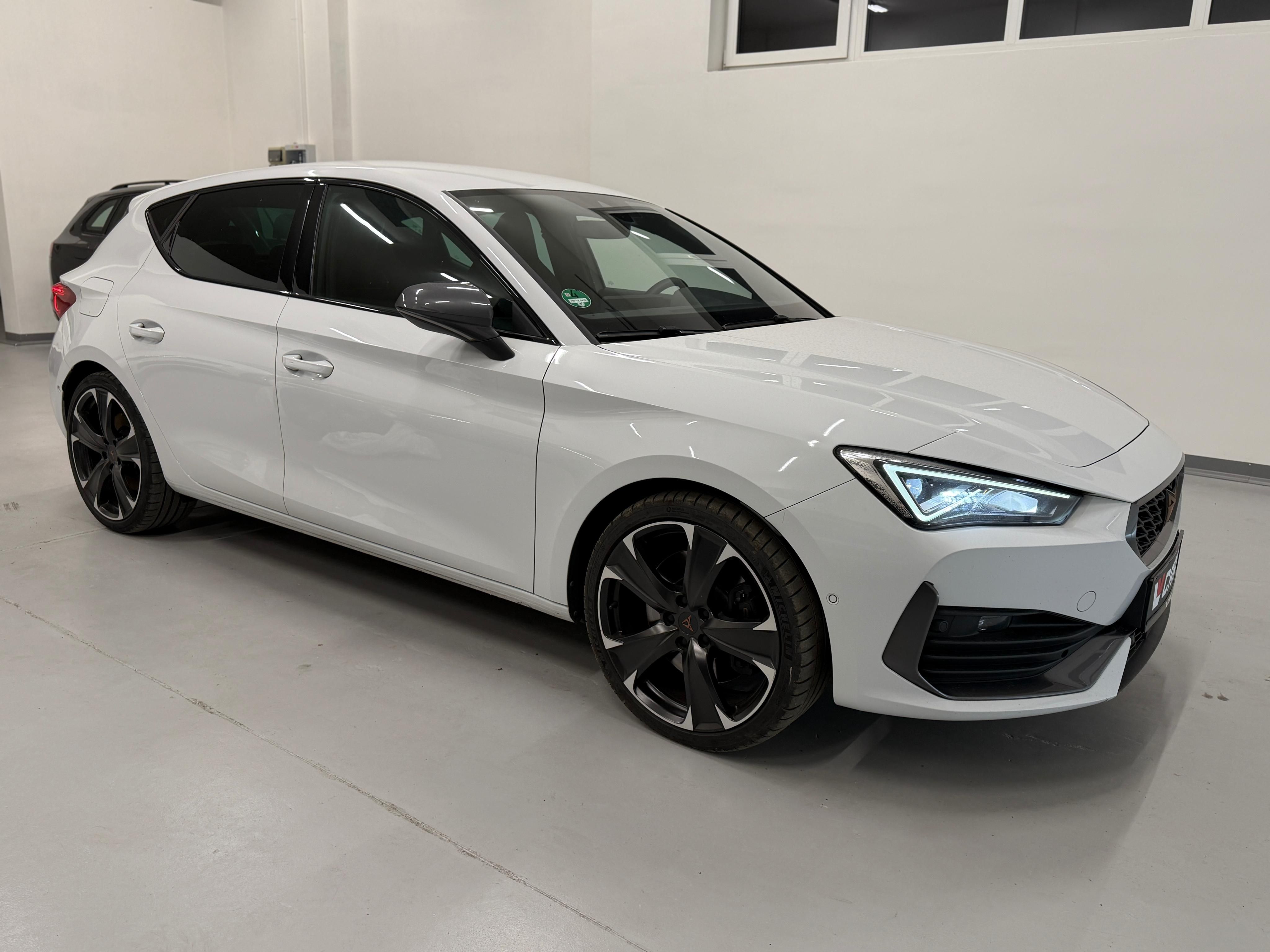 Cupra Leon, 1.4 e-HYBRID VZ 180 *1M*DPH*