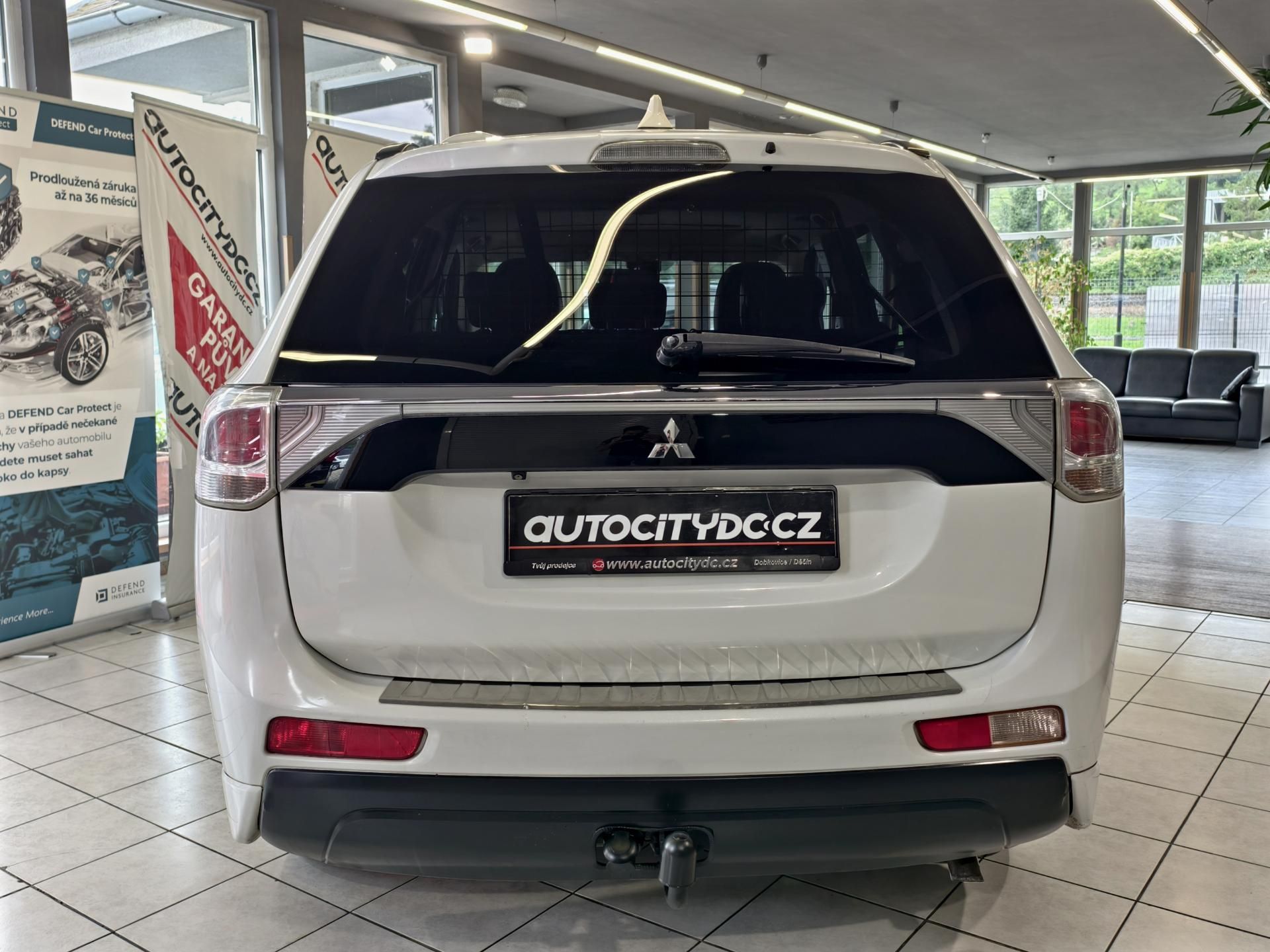 Mitsubishi Outlander, 2.2 DI-D 4x4, 7MÍST, INSTYLE - fotka 6