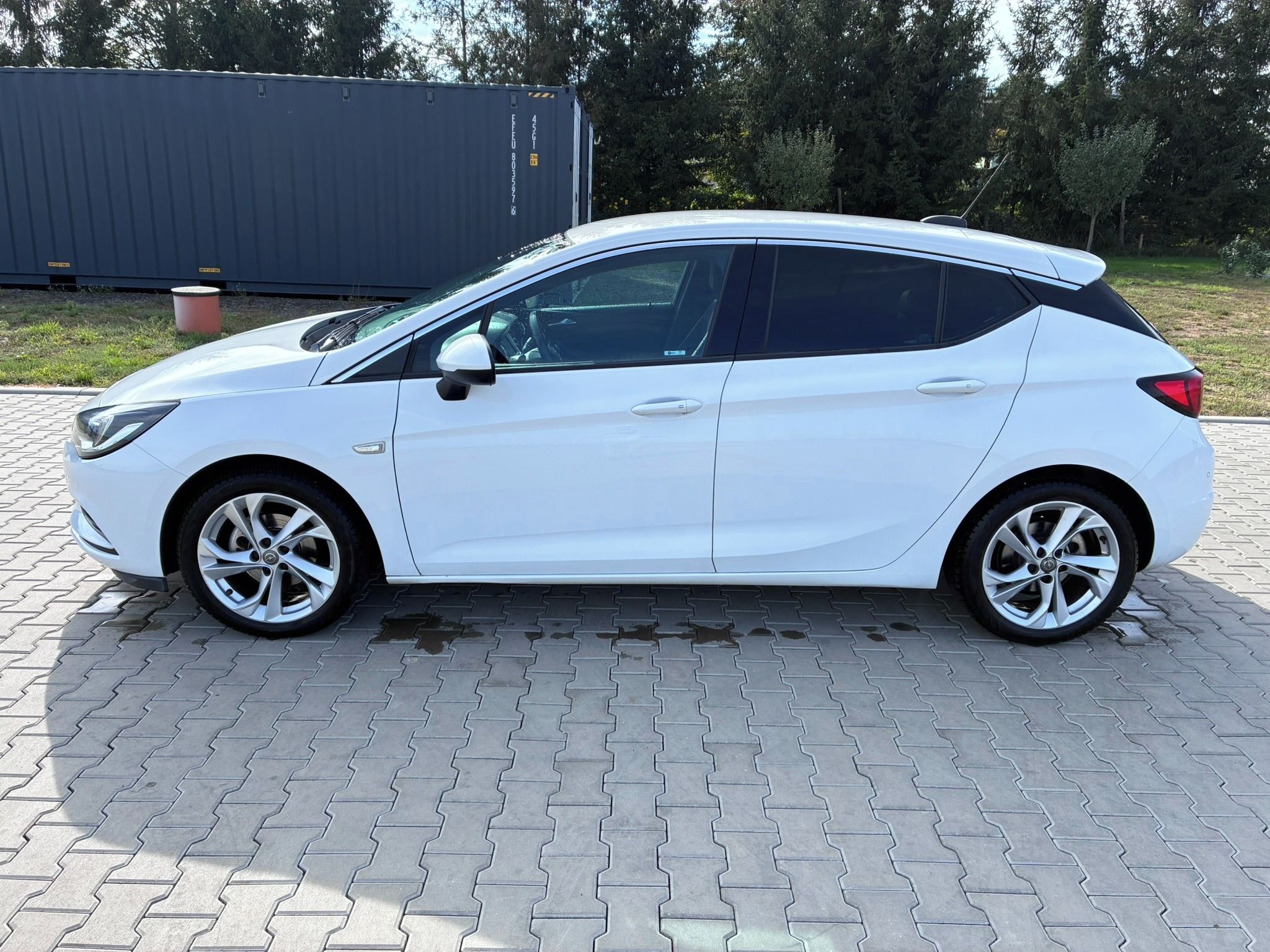 Opel Astra, Opel Astra K Innovation 110kw - fotka 3