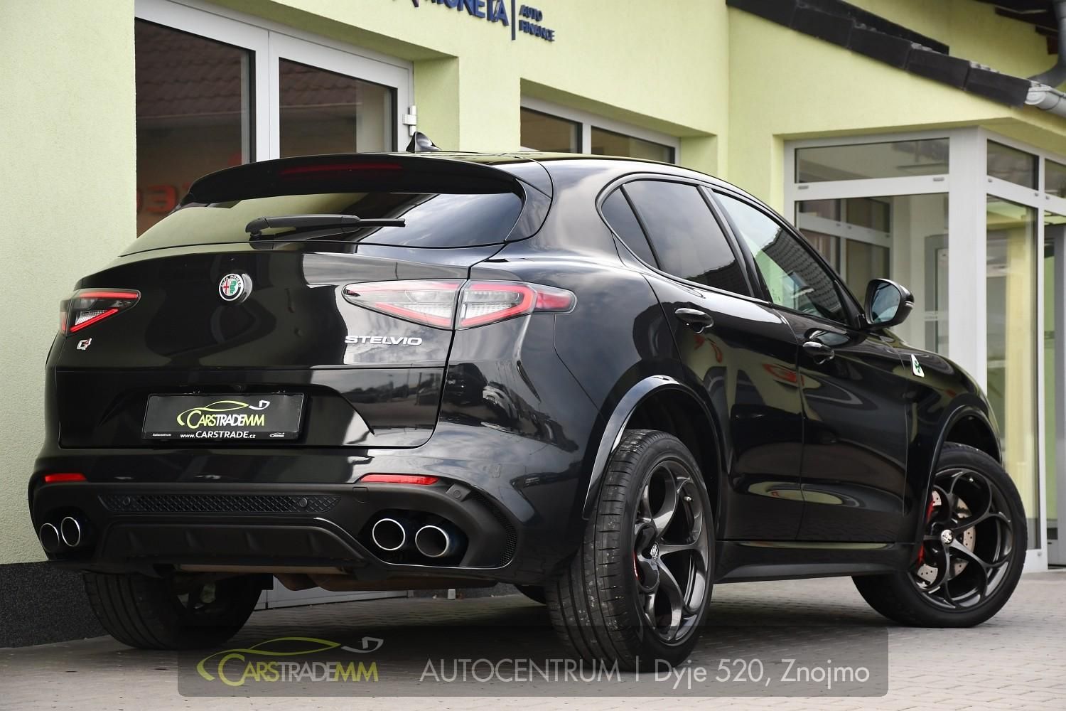 Alfa Romeo Stelvio, 2.9V6 Bi-T.382 kW QUADRIFOGLIO - fotka 5