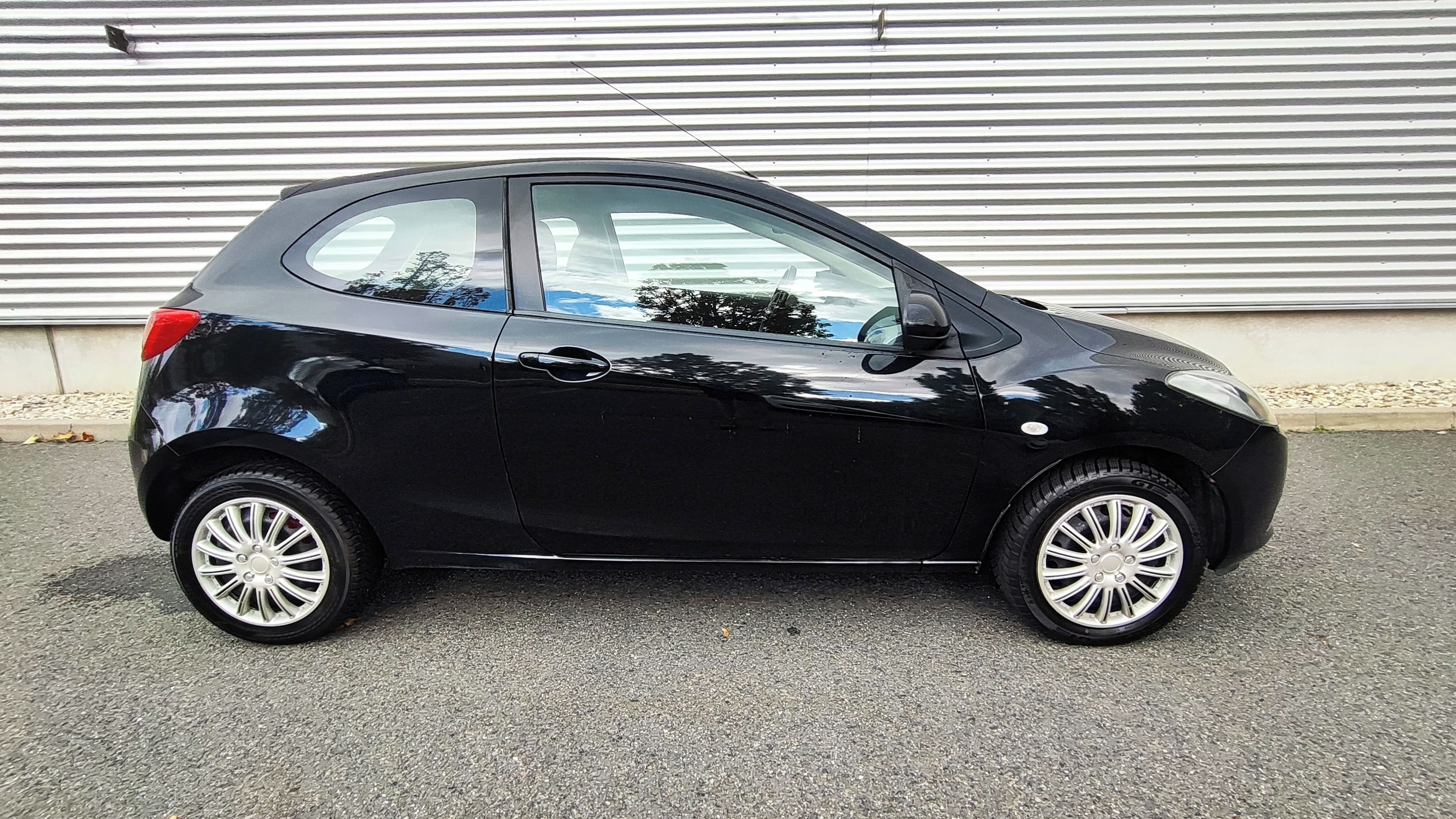 Mazda 2, 1.4 i 63kW klimatizace - fotka 5