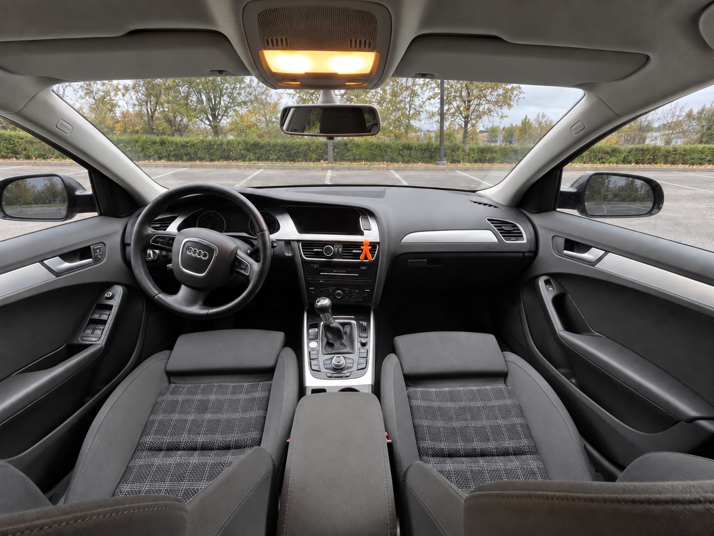 Audi A4, B8 Avant 2.0 TDi |servis.hist. - fotka 6