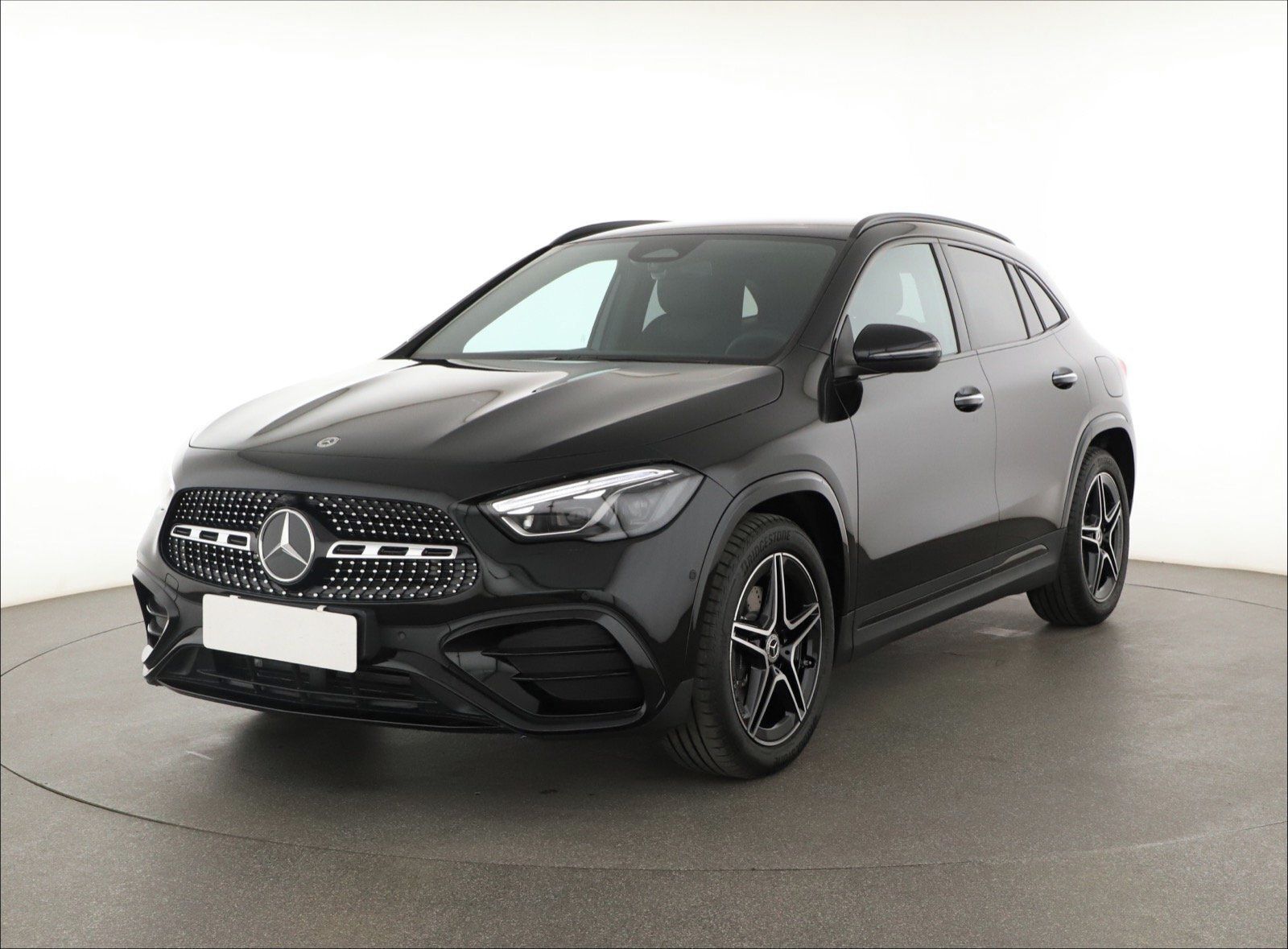 Mercedes-Benz GLA, 200 d, AMG Line - fotka 2
