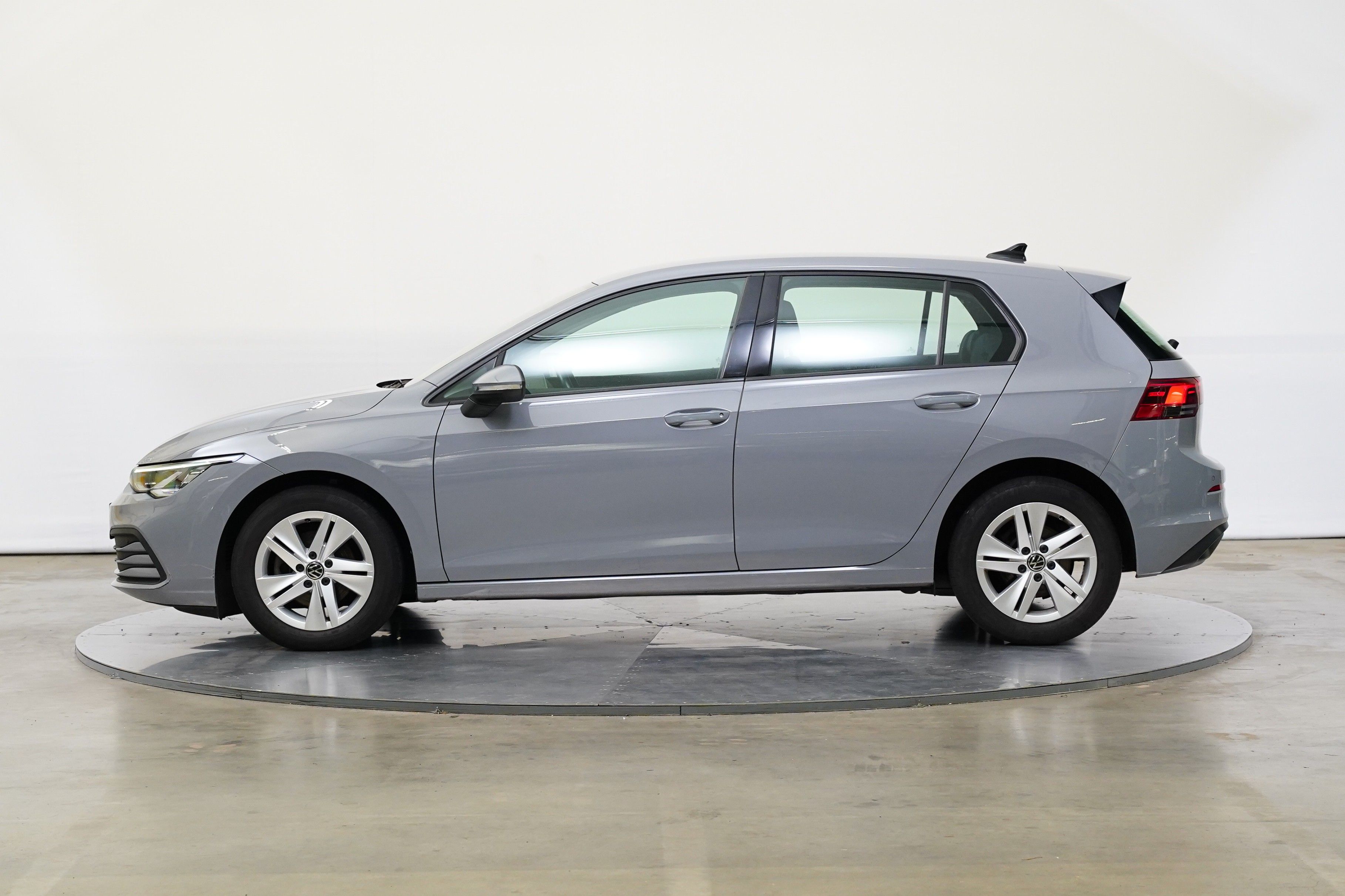 Volkswagen Golf, 1.0 TSI 81 kW Life - fotka 3