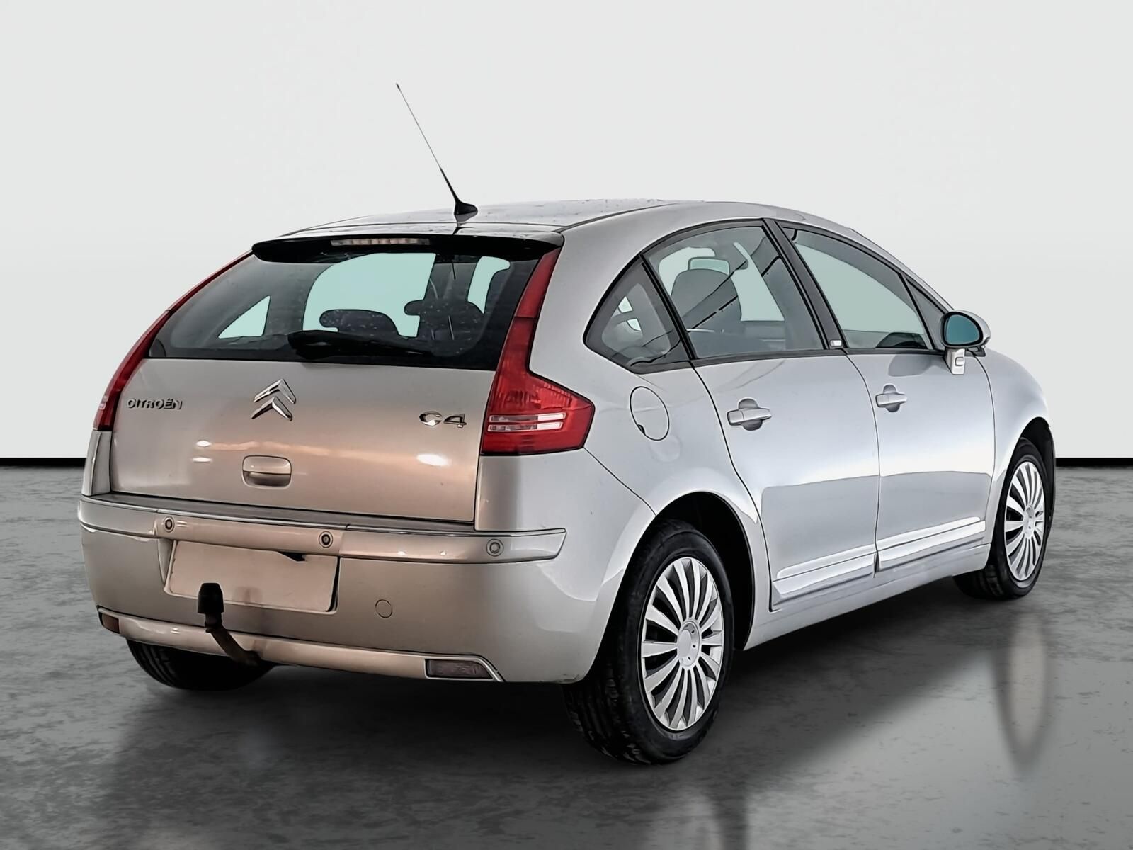 Citroën C4, 1.6 HDi, Tažné, Klima - fotka 5