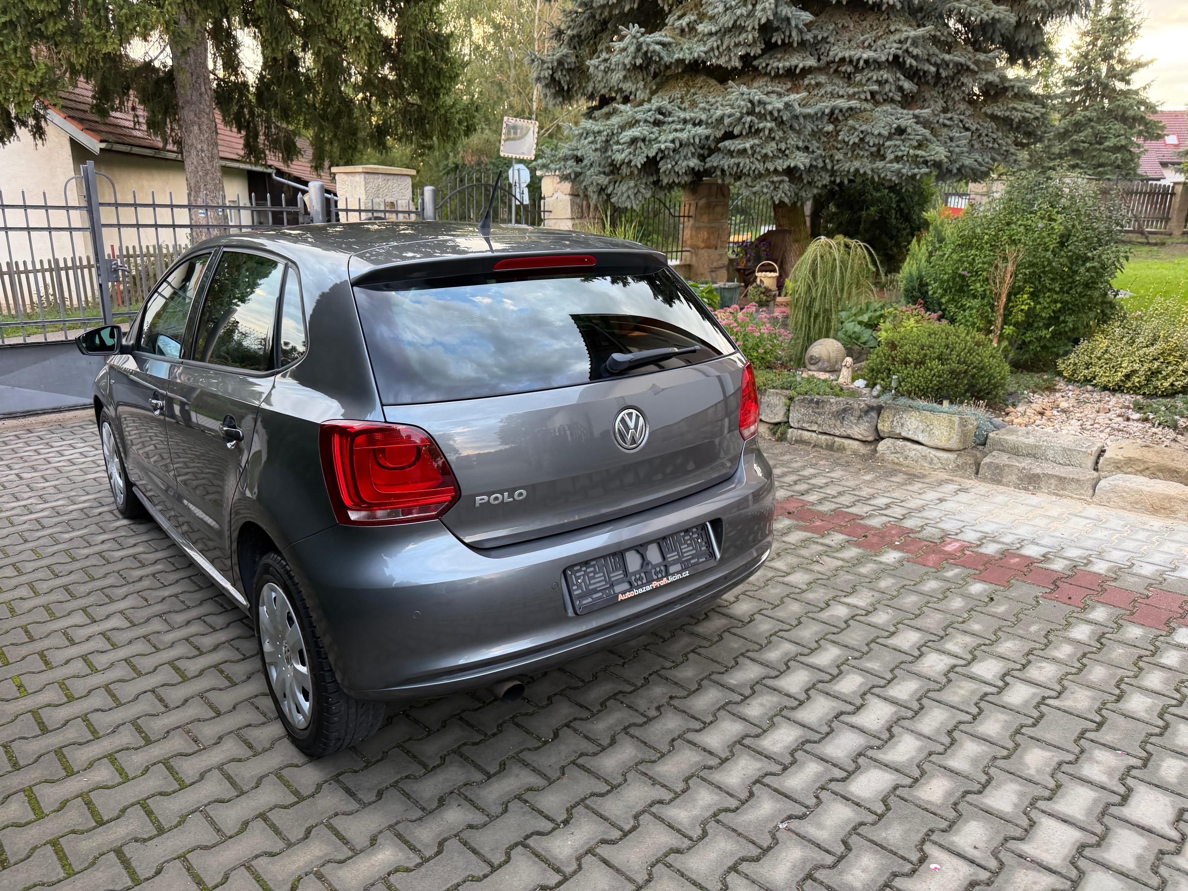 Volkswagen Polo, 1,2 TSi Automat ,Pravid.servis - fotka 6