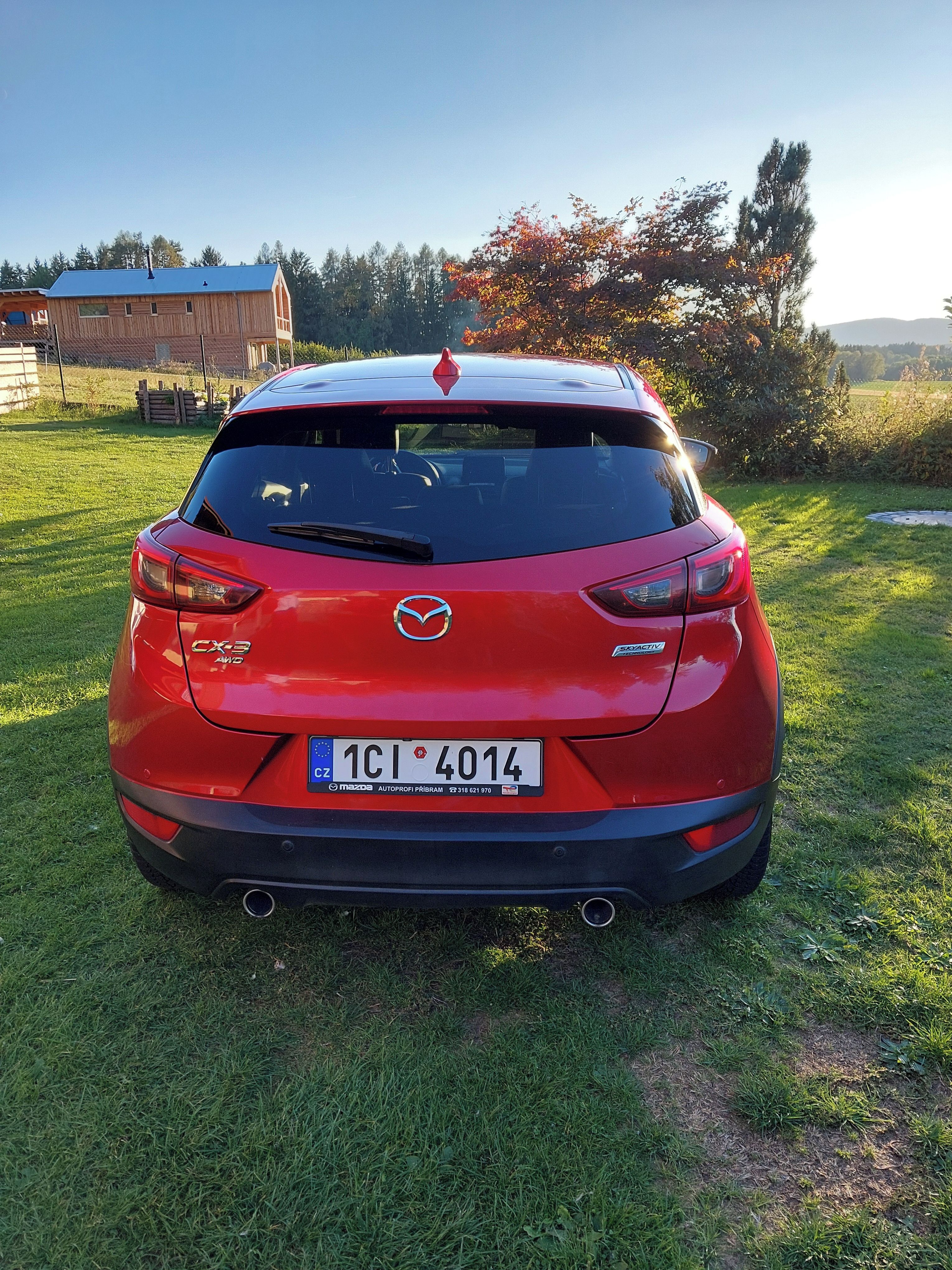 Mazda CX-3, 1,5 D SKYACTIVE 77 KW - fotka 4