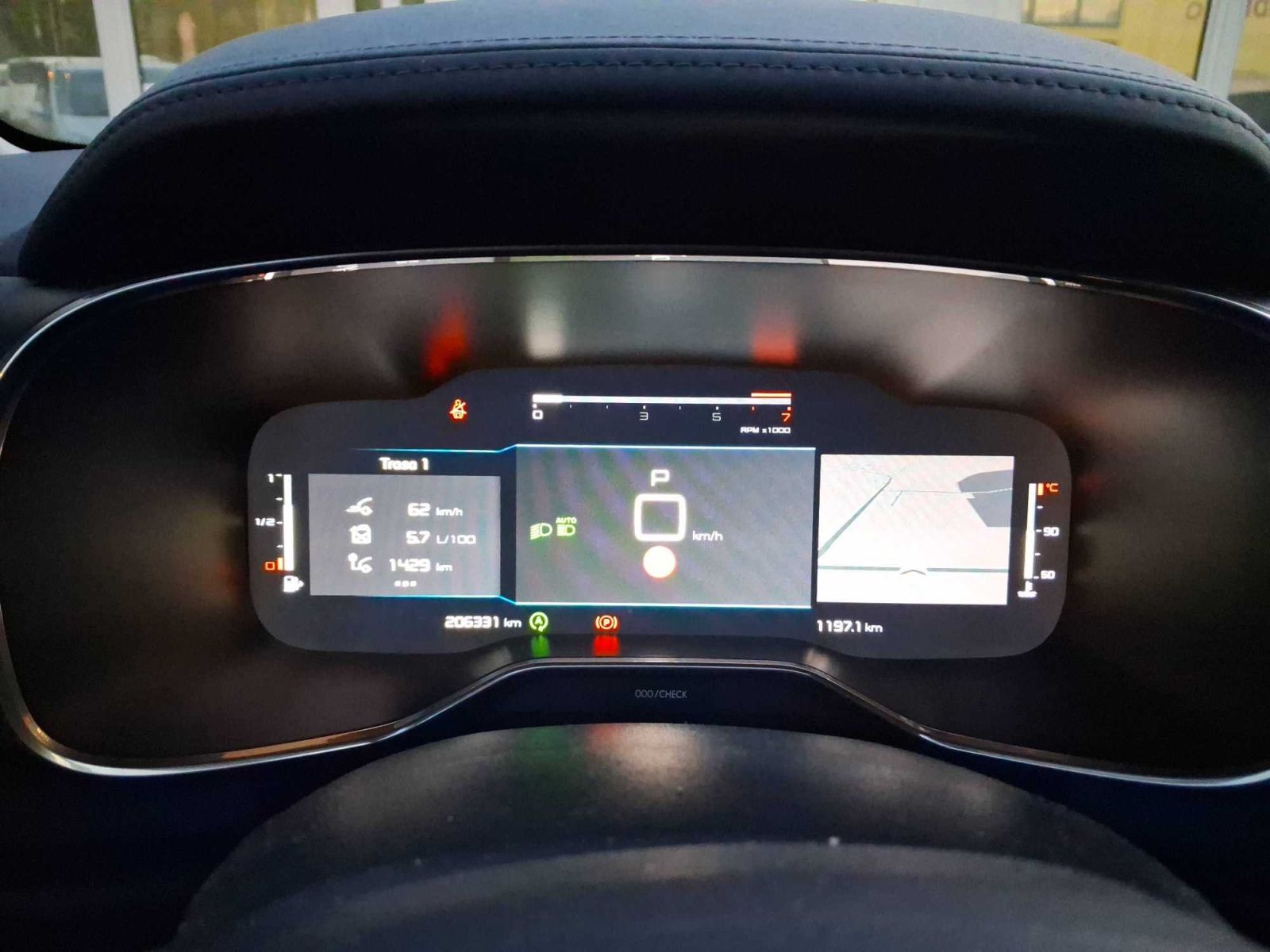 Citroën C5 Aircross, BlueHDi 130, Automat, Kůže - fotka 3