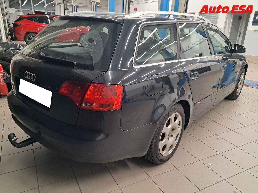Audi A4, 2.0tdi,2.maj - fotka 2