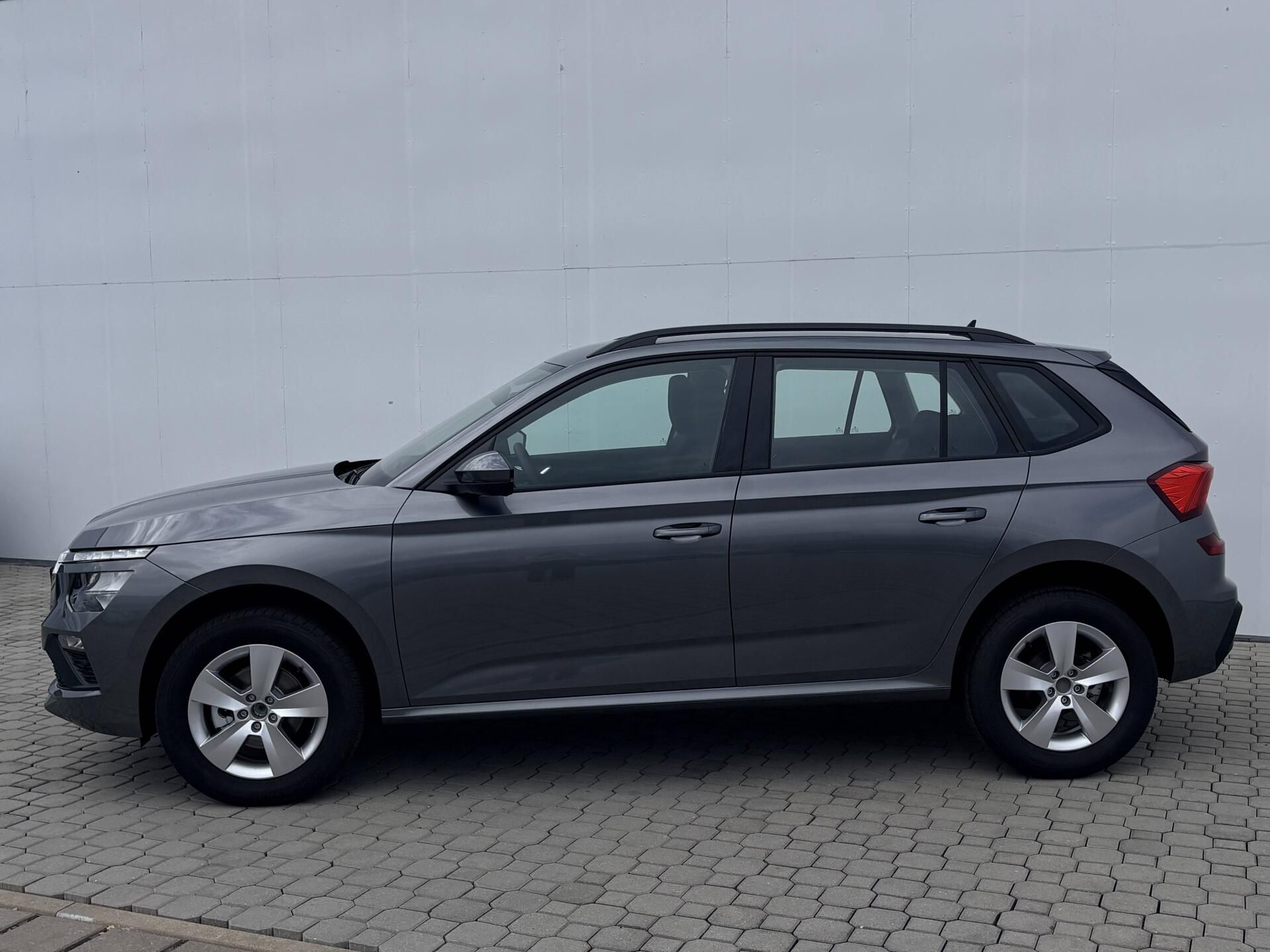 Škoda Kamiq, Classic 6MP 1,0TSI - fotka 2