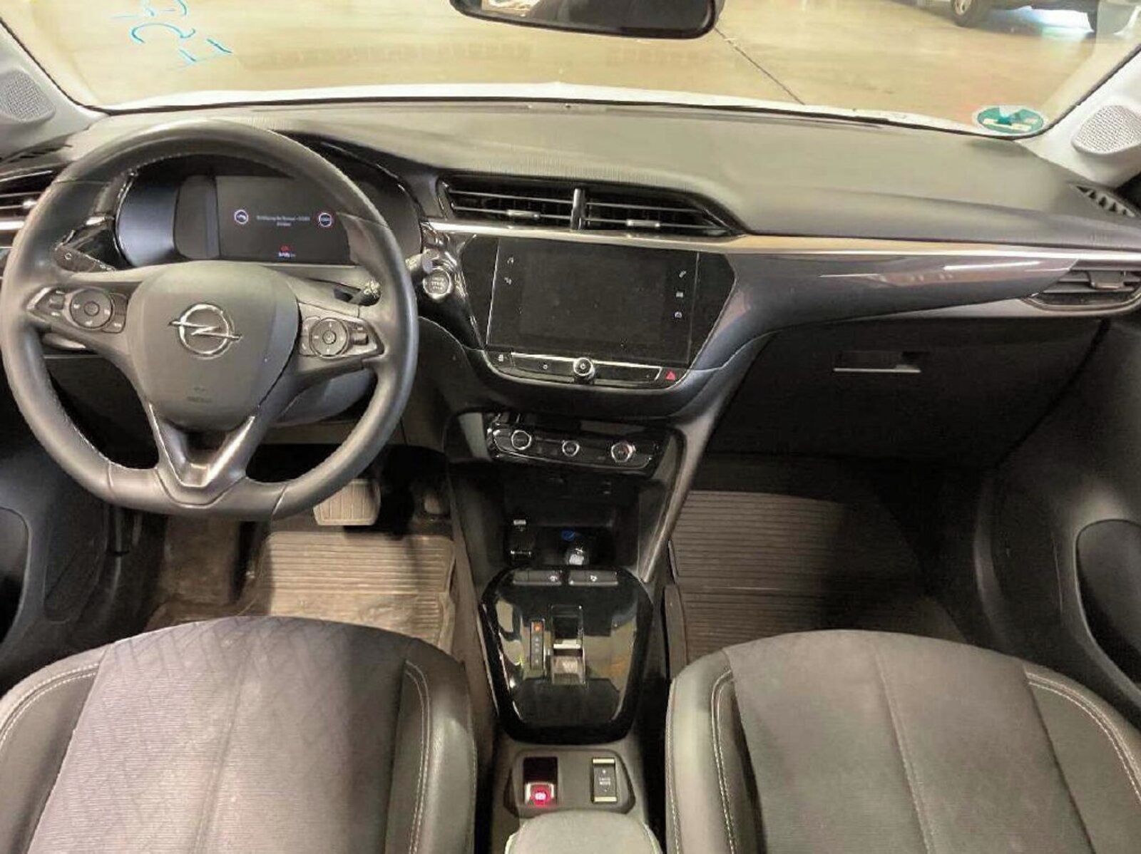 Opel Corsa, 50 kWh, Elegance, Automat - fotka 3