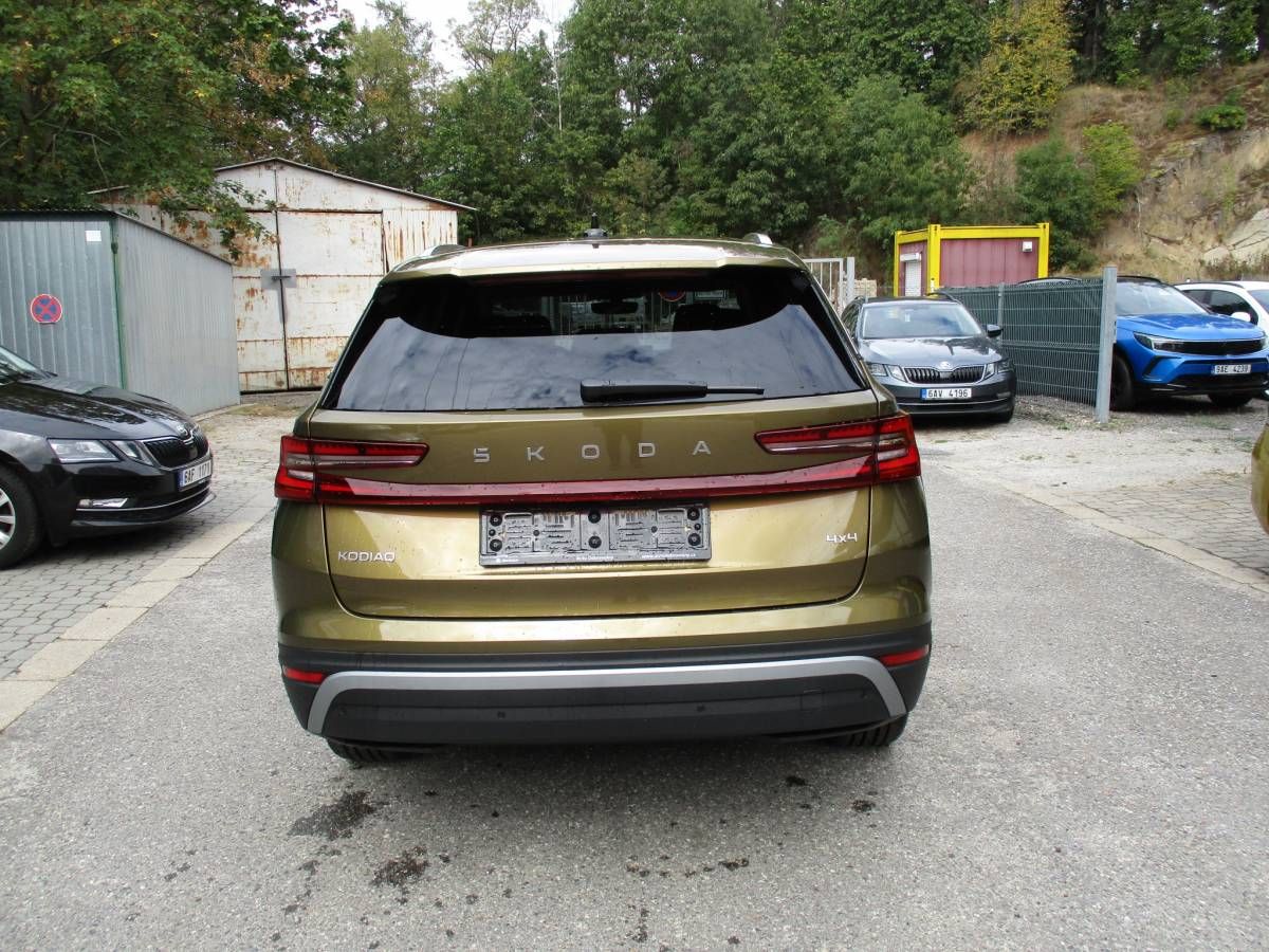 Škoda Kodiaq, Exclusive Selection 2,0 TDI 14 - fotka 6