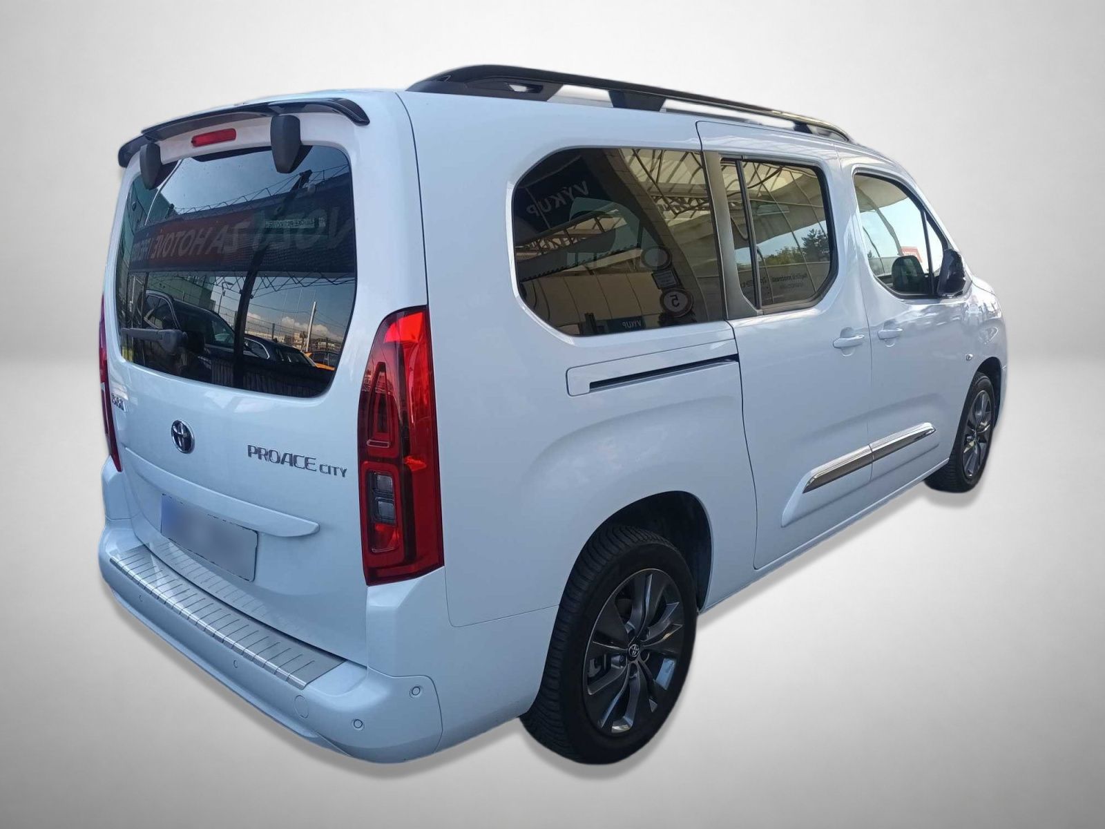 Toyota Proace City Verso, Maxi 1.5 D-4D, 7Míst, Klima - fotka 2