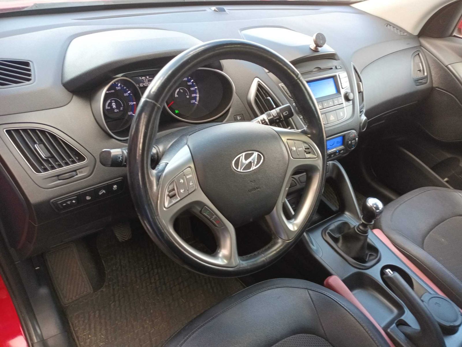 Hyundai ix35, 1.6 GDI, ČR,1.maj, Serv.kniha - fotka 3