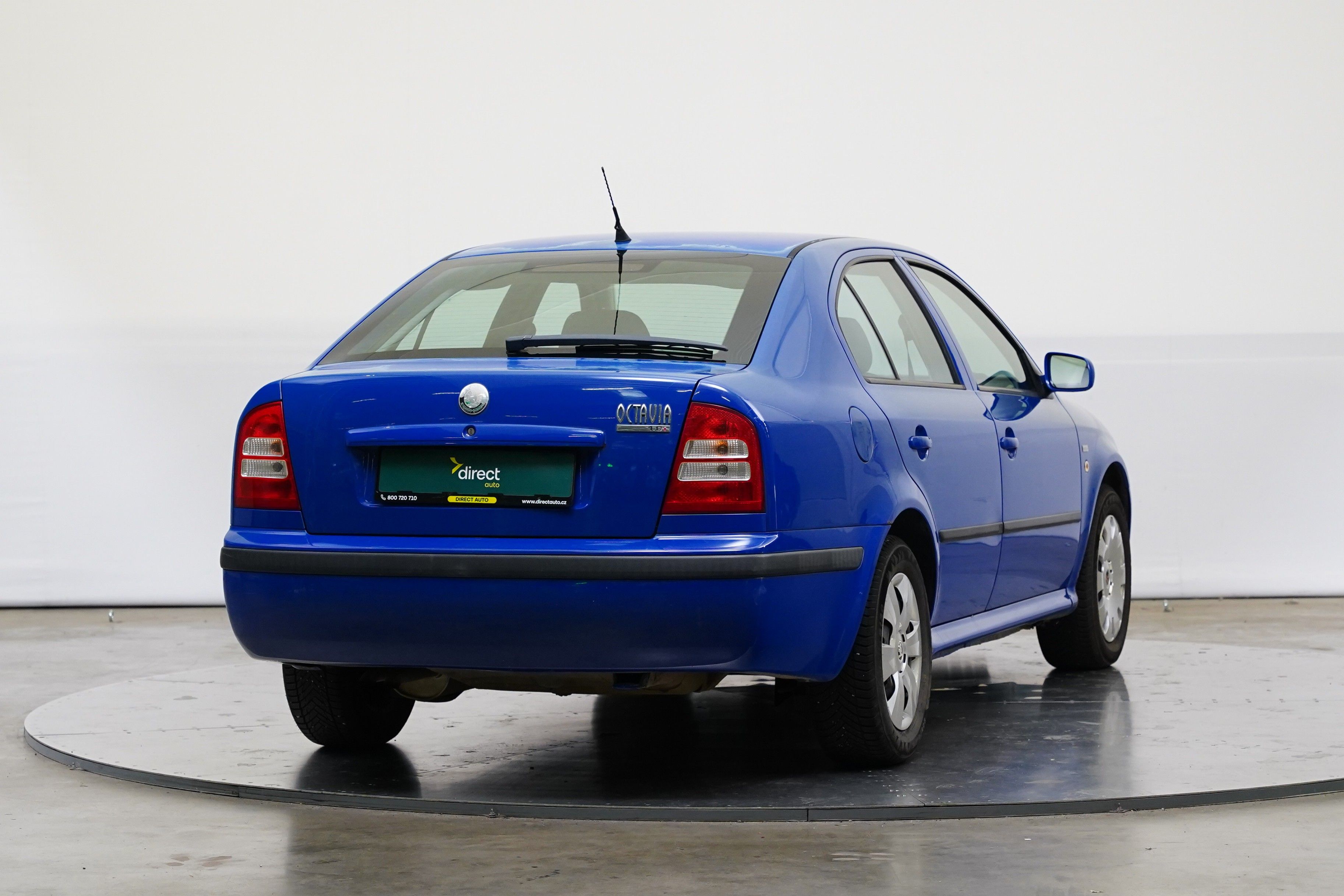Škoda Octavia, 1.6 MPI 75 kW Tour - fotka 2