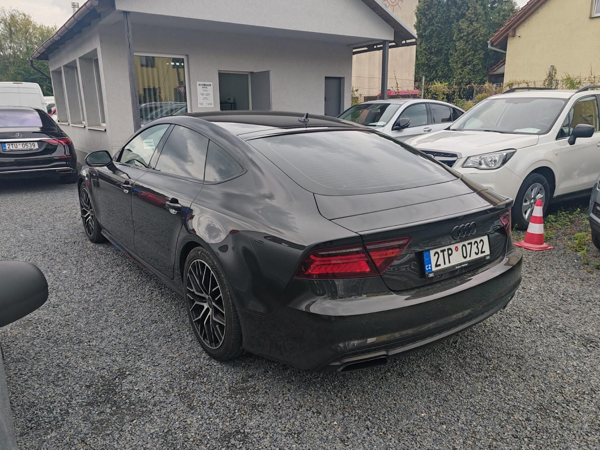 Audi A7, 3.0 BiTDI V6 DSG S-Line Tz - fotka 5