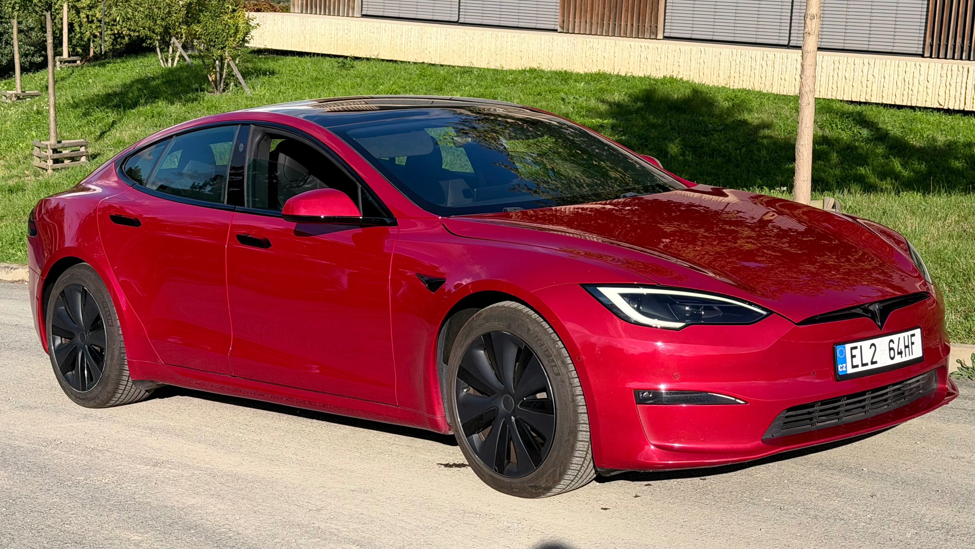 Tesla Model S, Tesla Model S Dual Motor 2022 - fotka 2