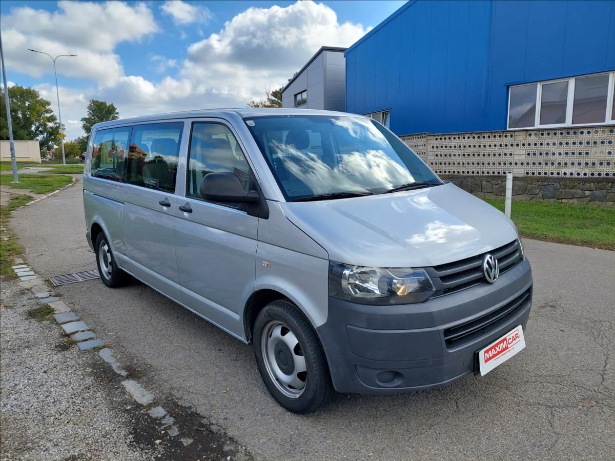 Volkswagen Transporter, 2,0 TDi 103kW Caravelle 9 míst - fotka 3