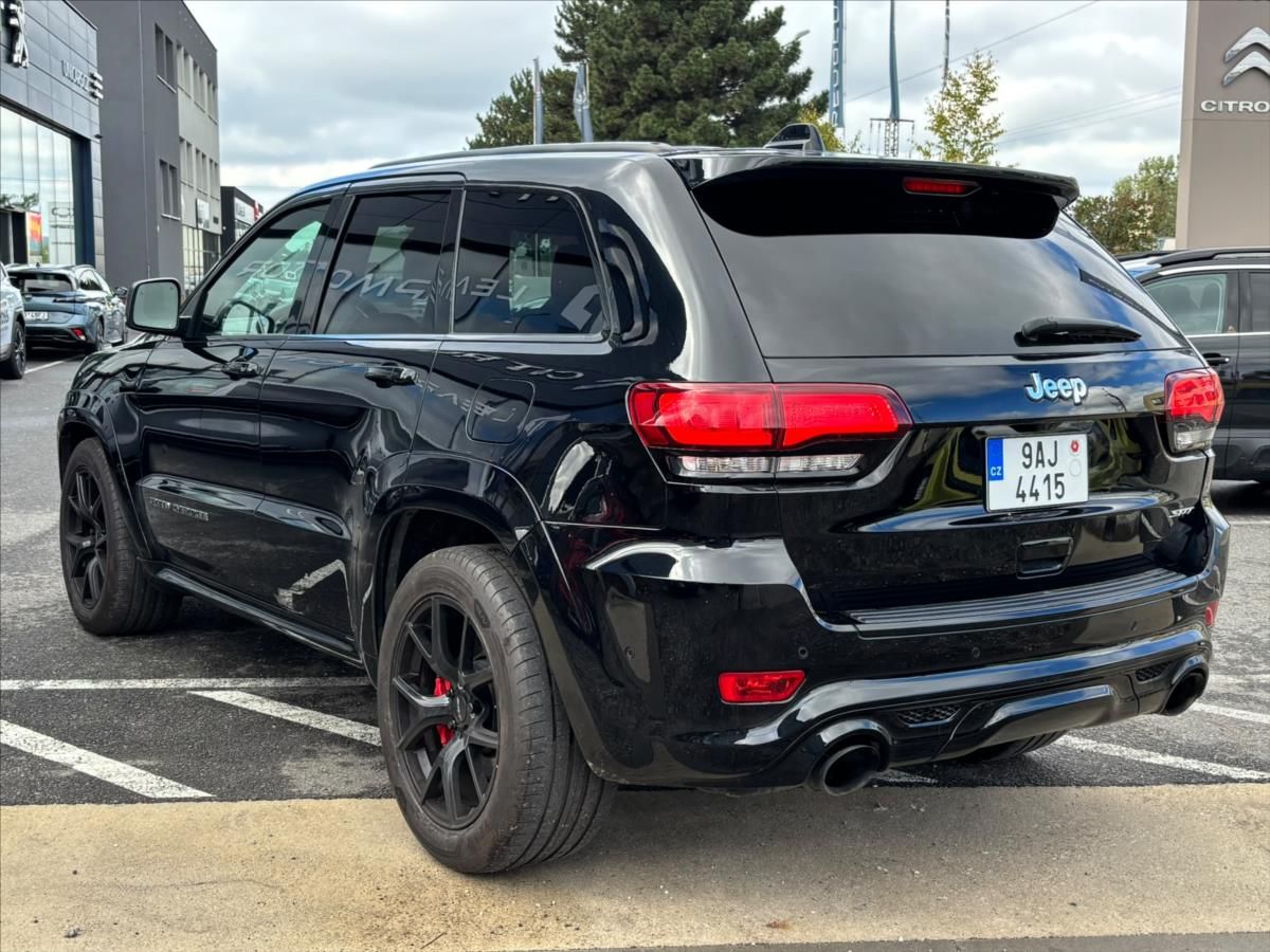 Jeep Grand Cherokee, 6,4 SRT  6,4 V8 Hemi - fotka 4