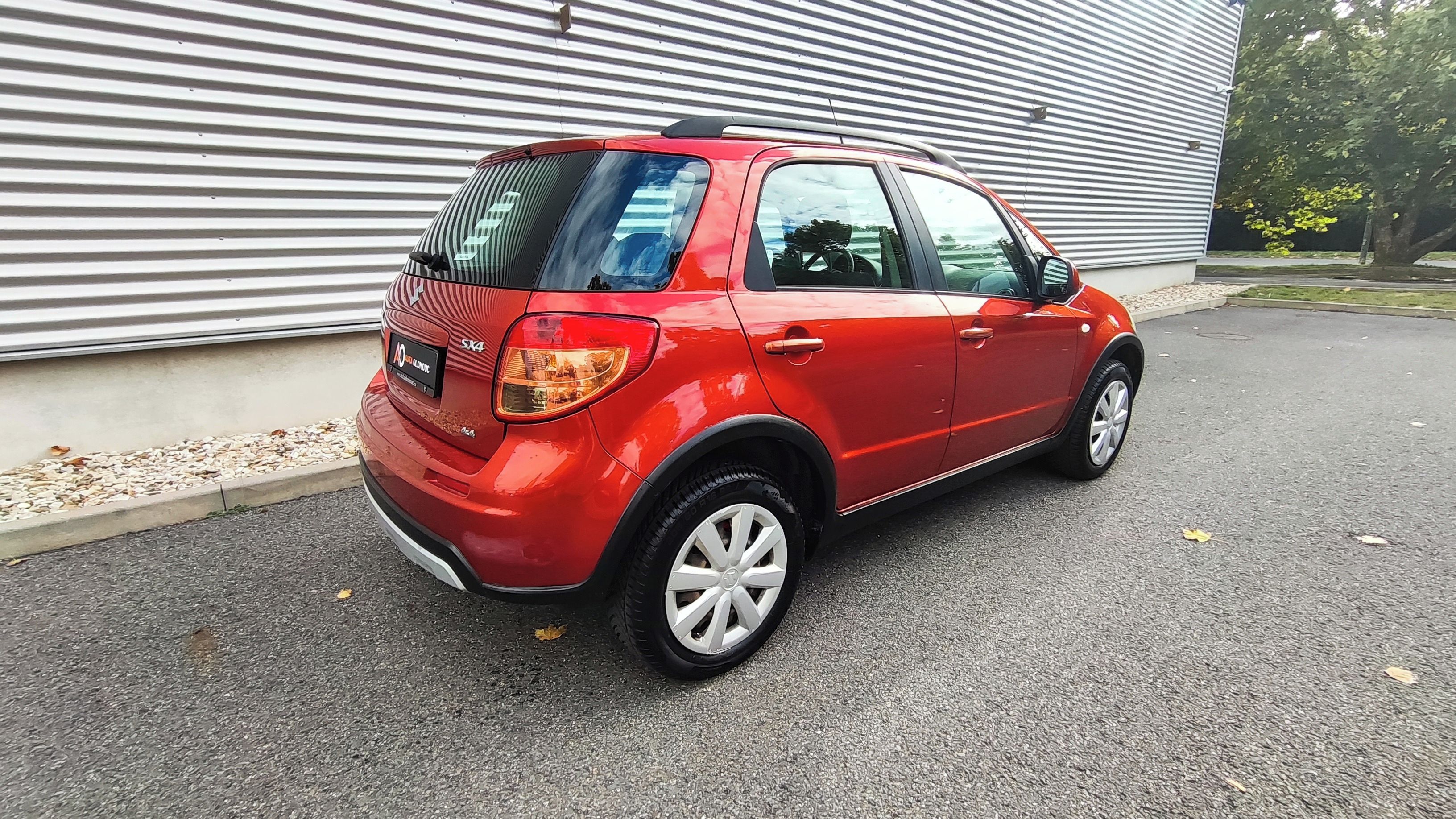 Suzuki SX4, 1.6i 4x4 - fotka 5