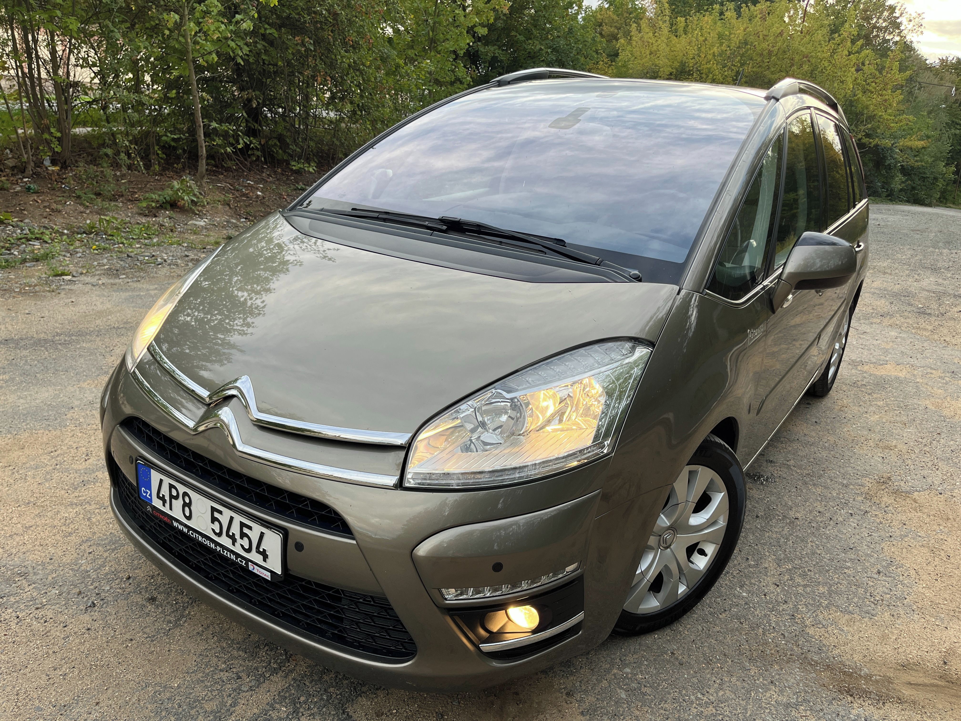 Citroën C4 Picasso, 2.0hdi 110kw 1.maj max.výbava - fotka 2