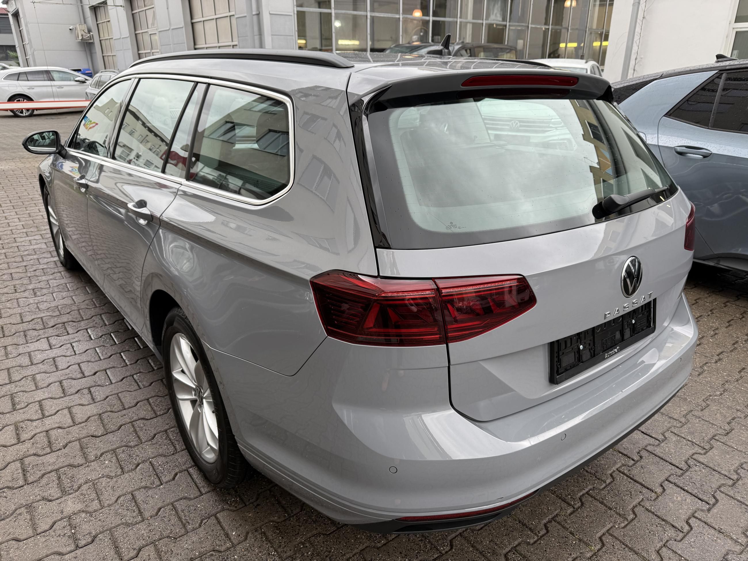 Volkswagen Passat, 2.0 TSI 140kW DSG / Webasto - fotka 4
