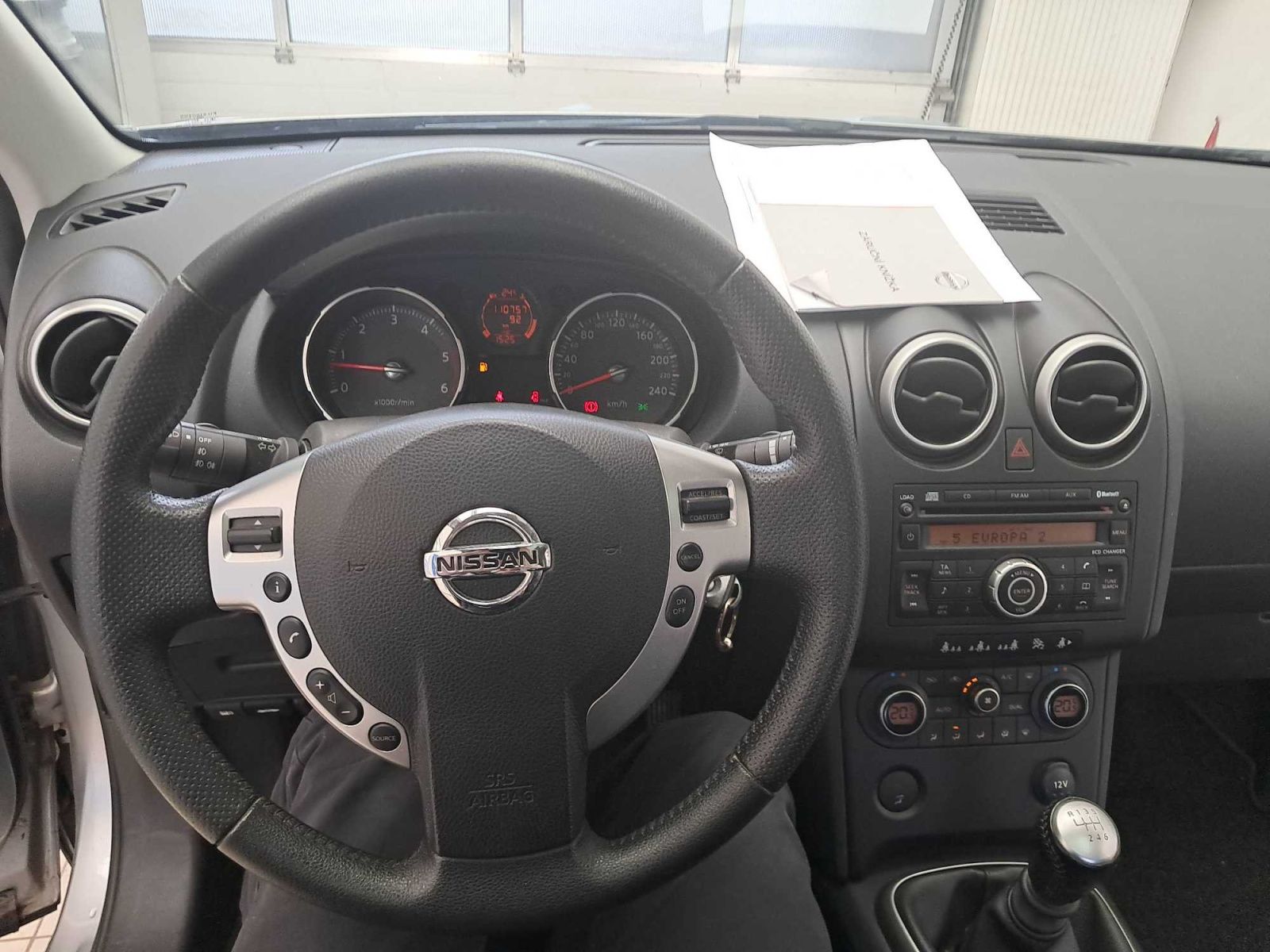 Nissan Qashqai, 2.0 dCi, 7 míst, ČR,1.maj - fotka 3