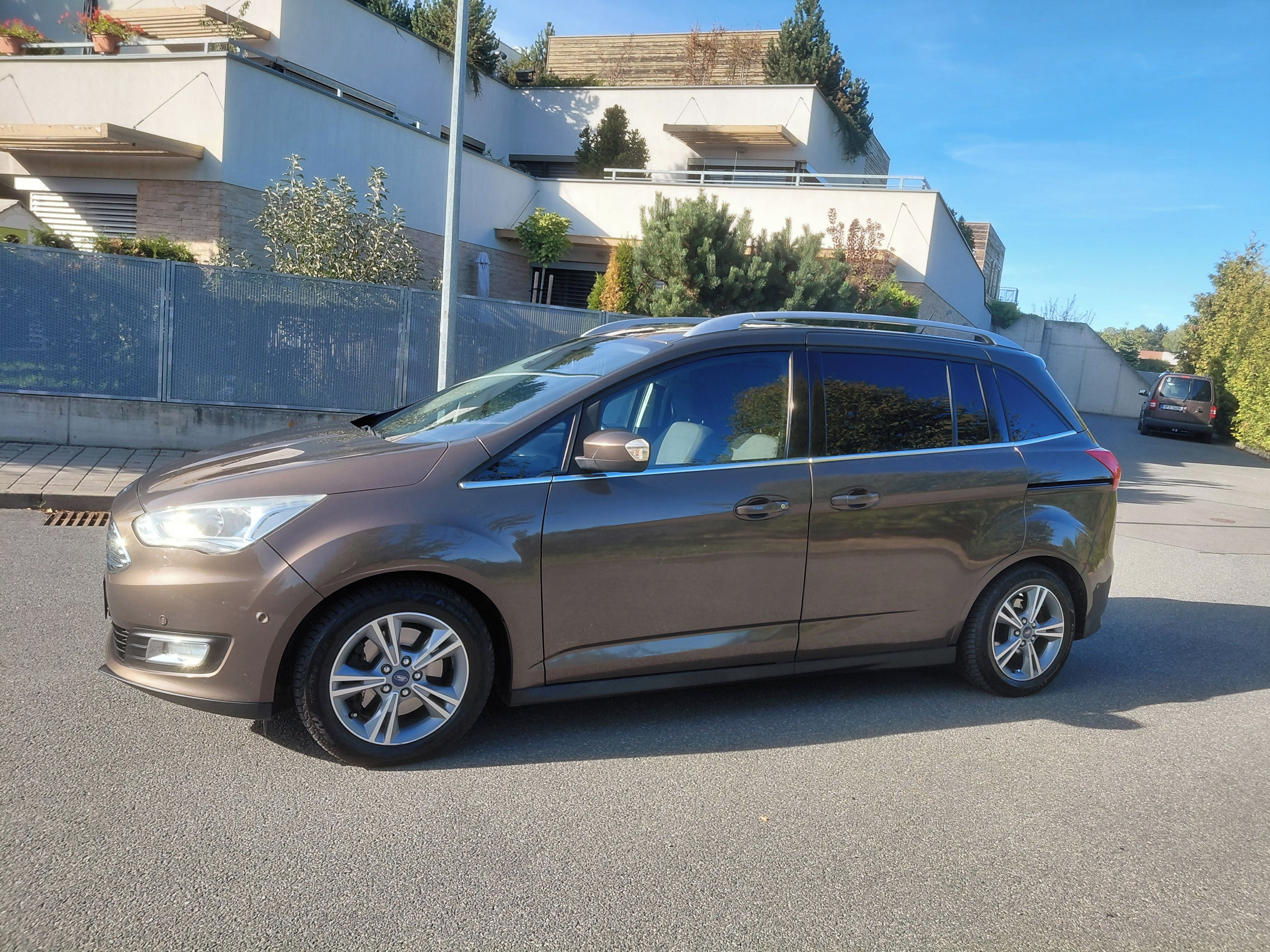 Ford Grand C-MAX, 1.0Ecoboost,Kupované v ČR - fotka 3