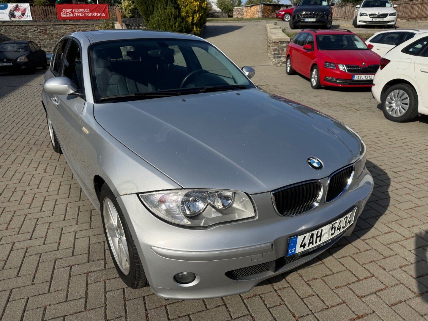 BMW Řada 1, 2.0 110kW 120 I AUTOMAT - fotka 3