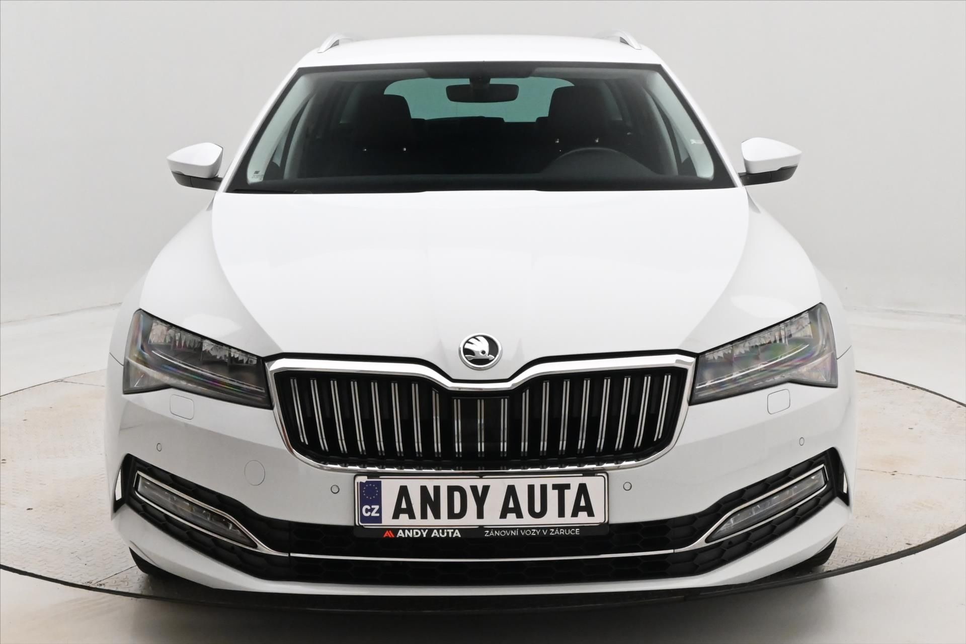 Škoda Superb, 2,0 TDI 147 kW DSG 4x4 Style Z - fotka 2