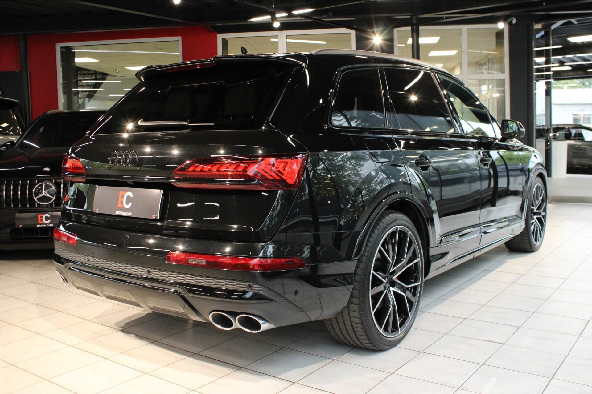 Audi SQ7, TFSi quattro Competition Plus - fotka 6