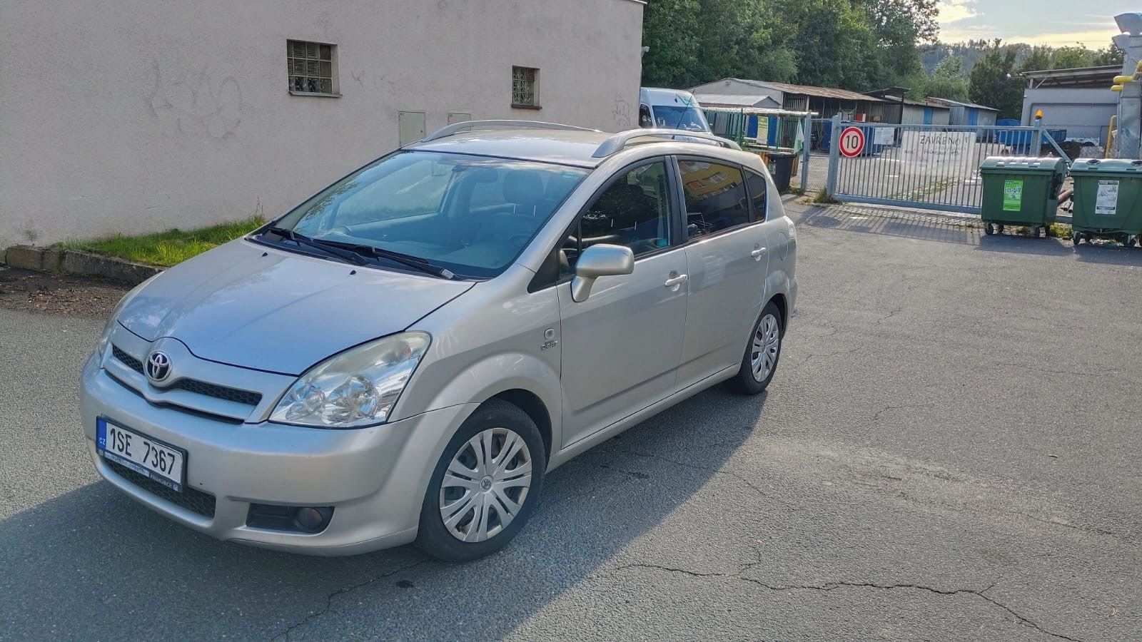 Toyota Corolla Verso, Litá letní kola + zimní - fotka 2