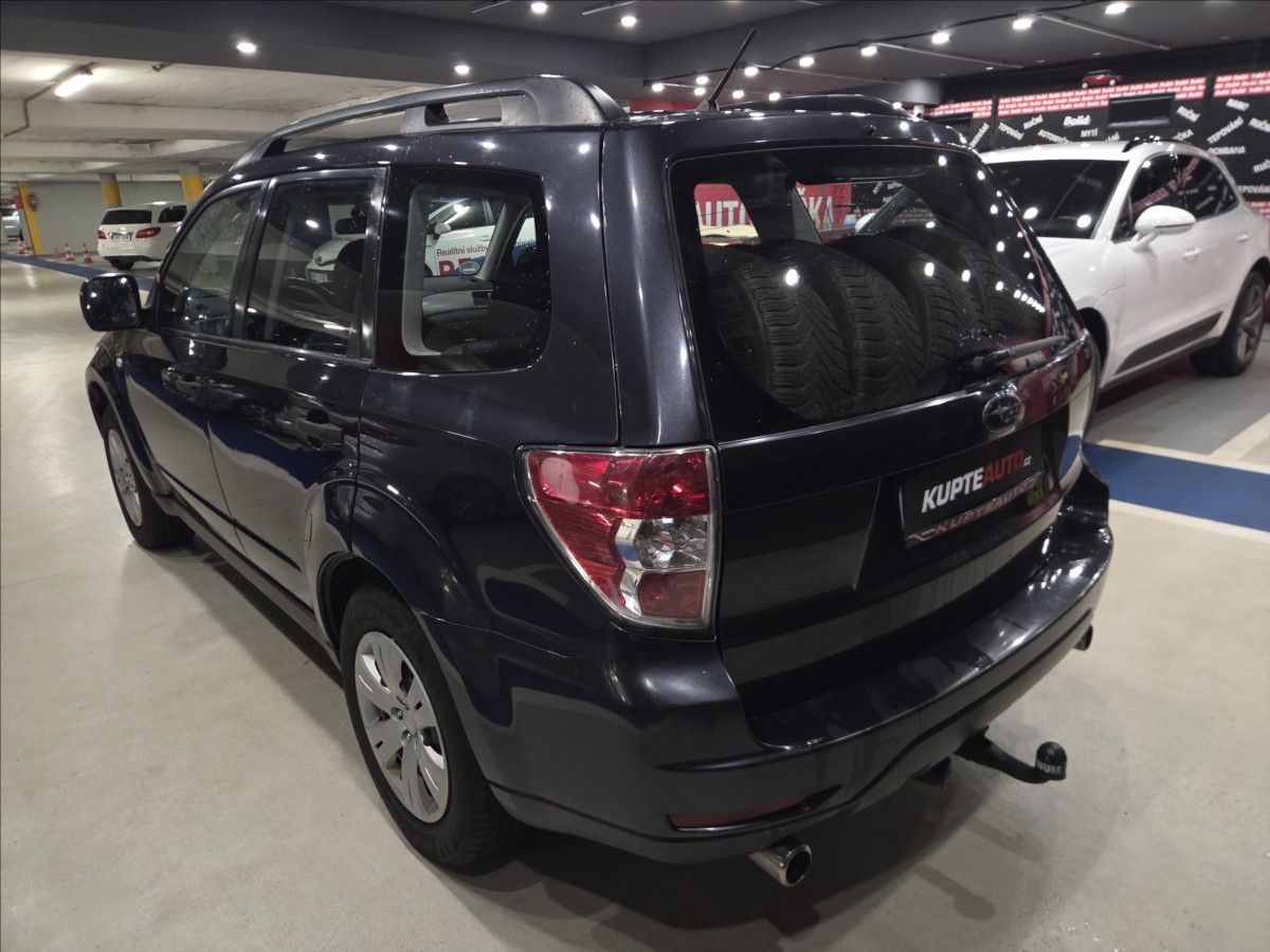Subaru Forester, 2,0 i 4X4 - fotka 4