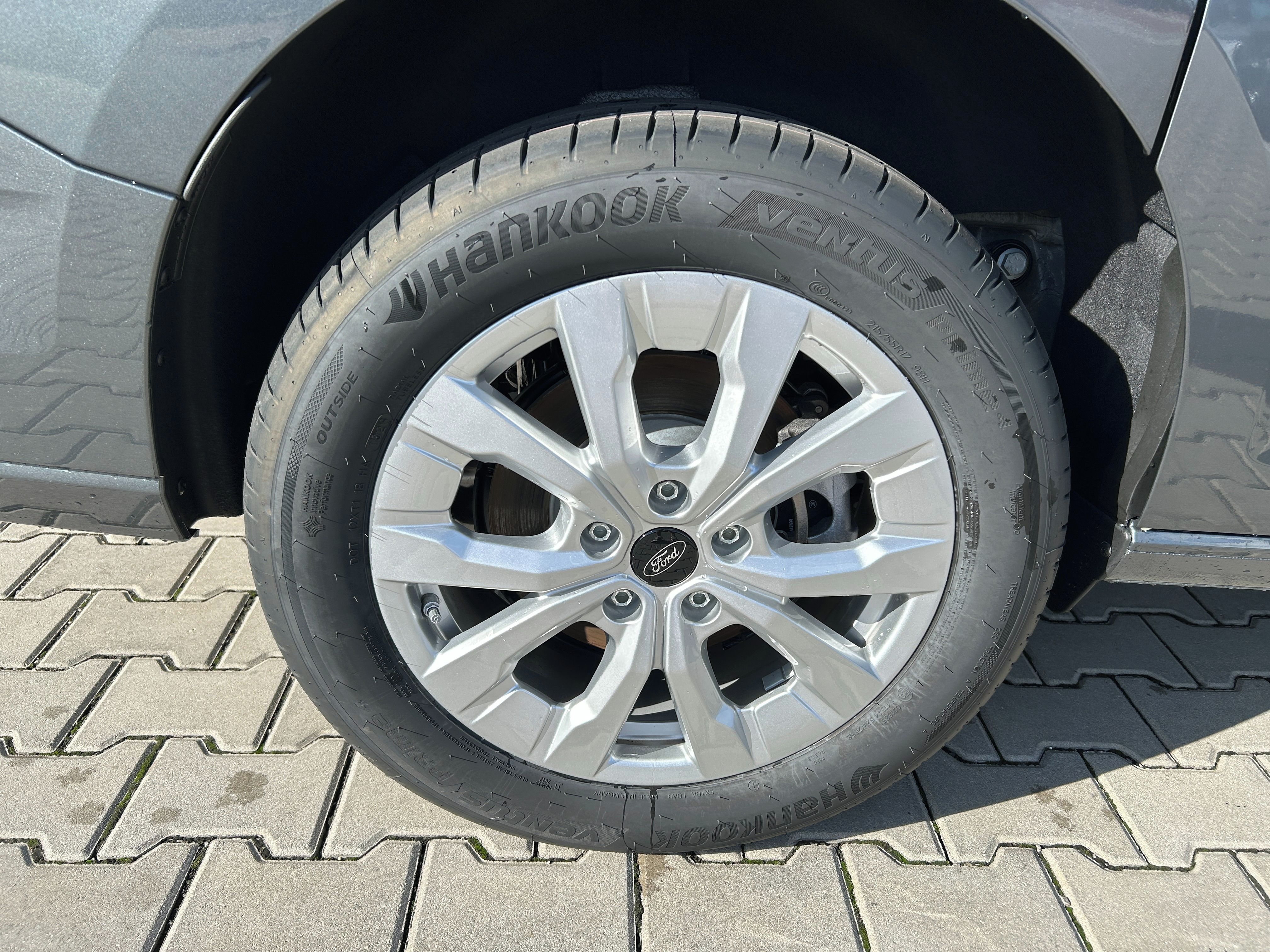 Ford Tourneo Connect, 1.5 Ecoboost 110kW AT Titanium - fotka 4