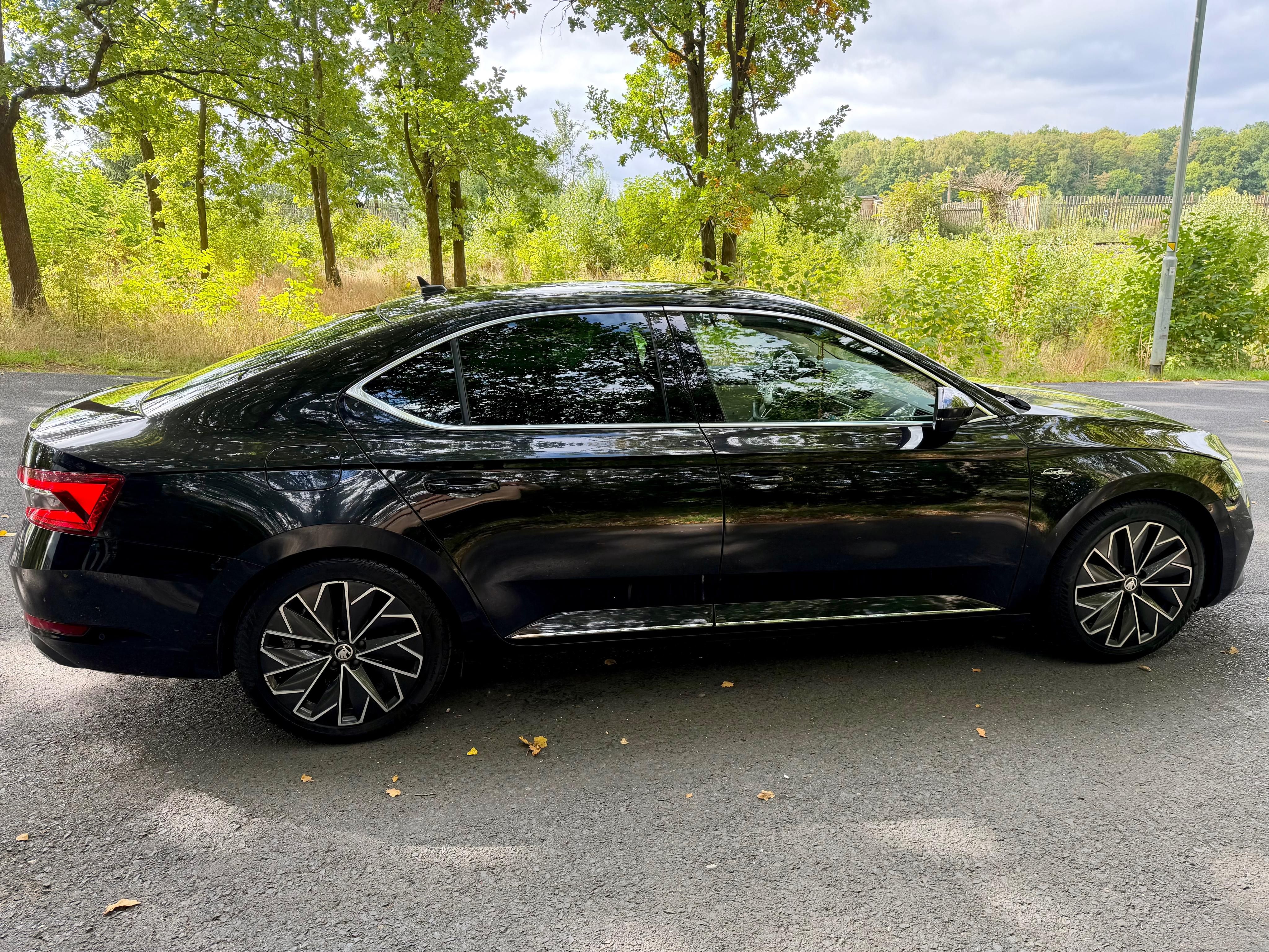 Škoda Superb, SUPERB 2.0 TSI 140 KW L&K TOP - fotka 2