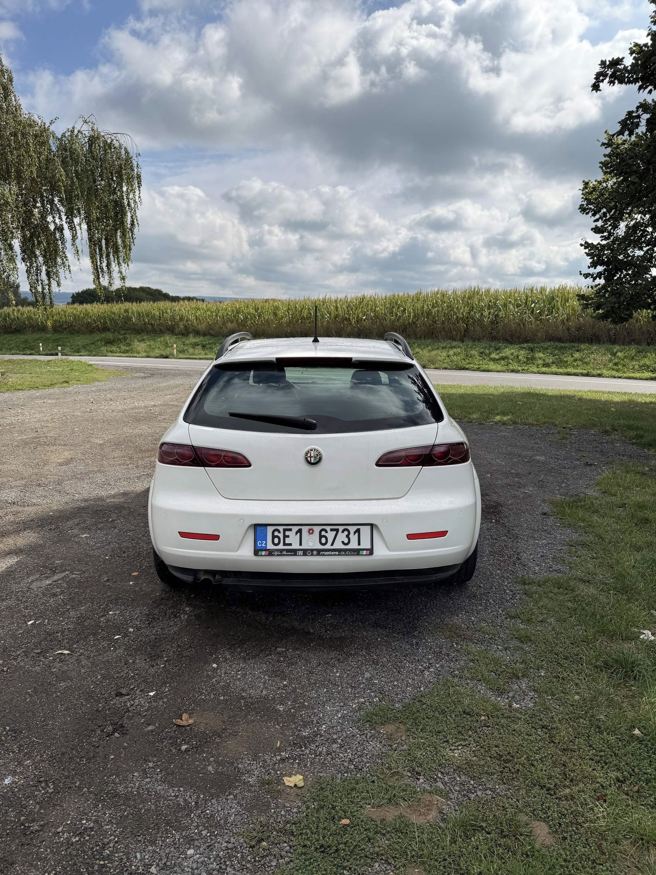 Alfa Romeo 159, 2.0 JTdm - fotka 5