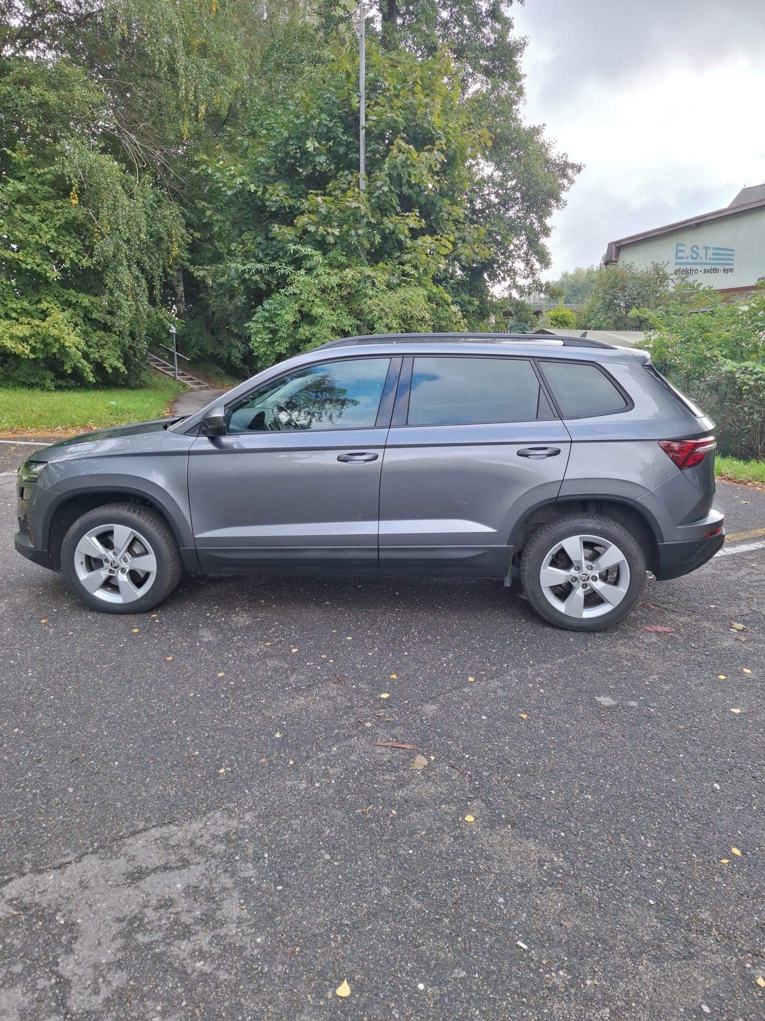 Škoda Karoq, 2,0 TDI 85kW CZ DPH TAŽNÉ - fotka 5
