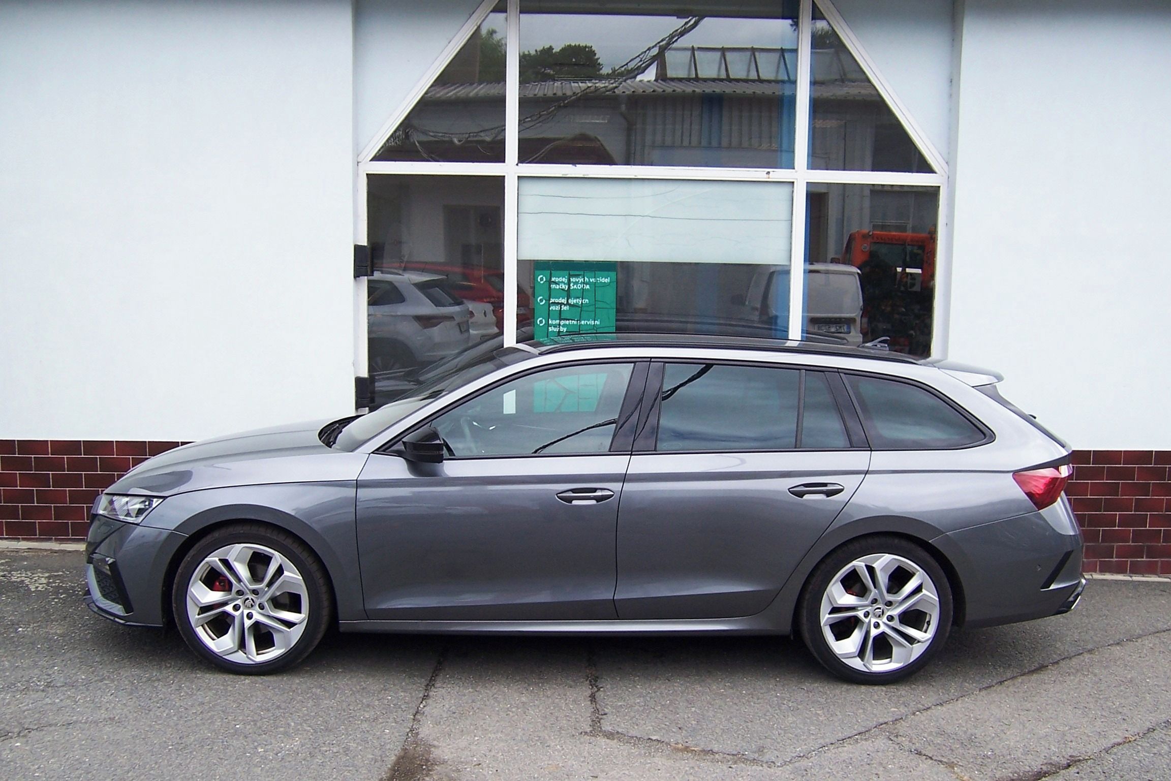 Škoda Octavia, Combi RS 2.0TDI 147kW 7A - fotka 3
