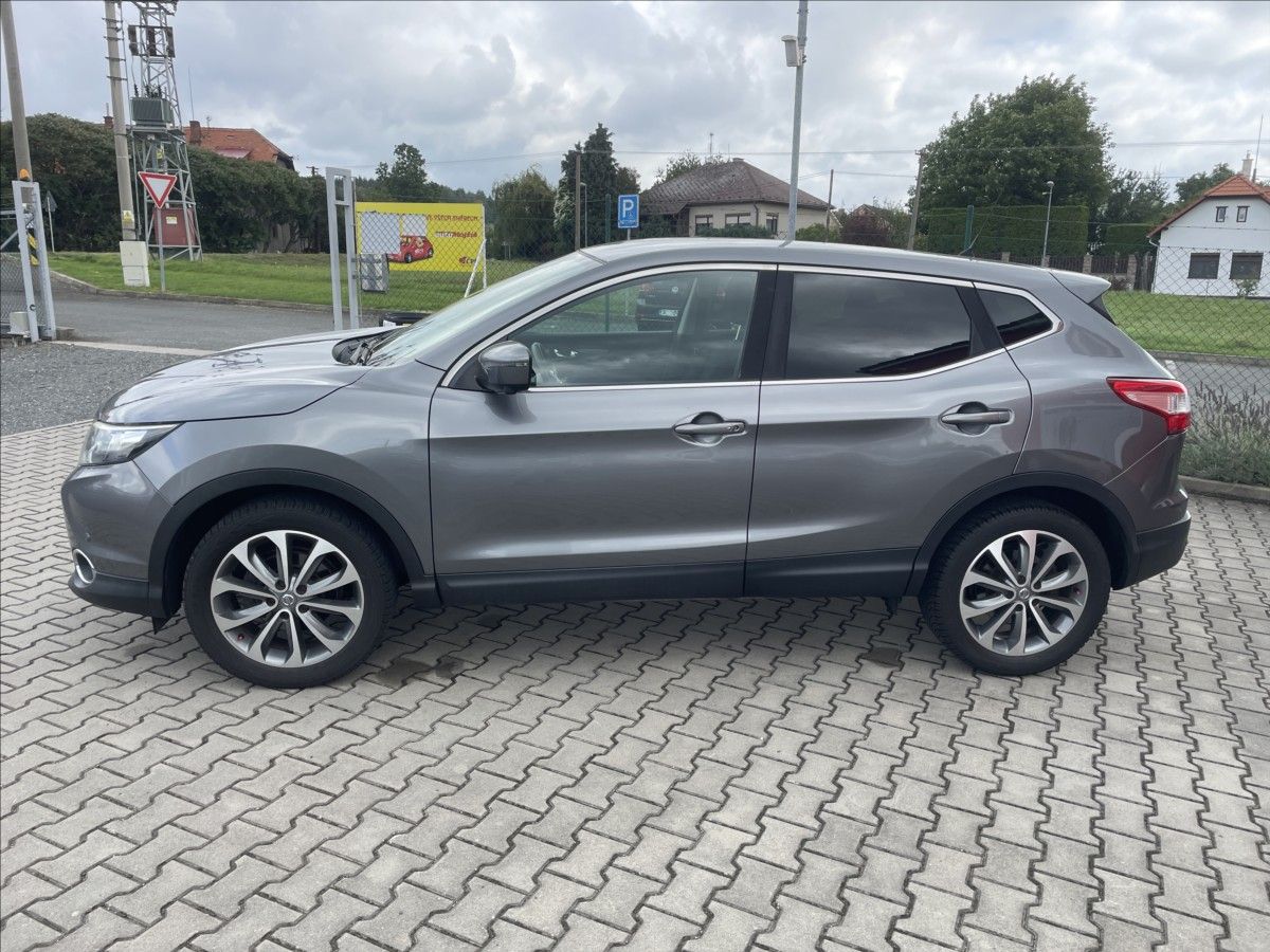 Nissan Qashqai, 1,6 dCi AUTOMAT ČR STK 8/2028 - fotka 5