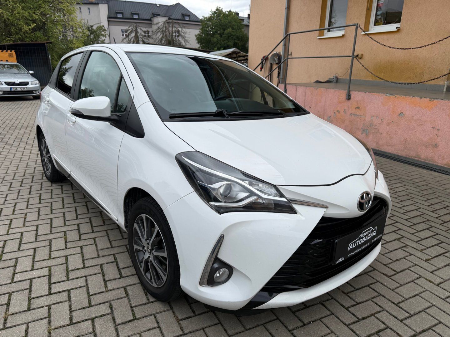 Toyota Yaris, 1.5 VVT-iE Active Trend - fotka 5