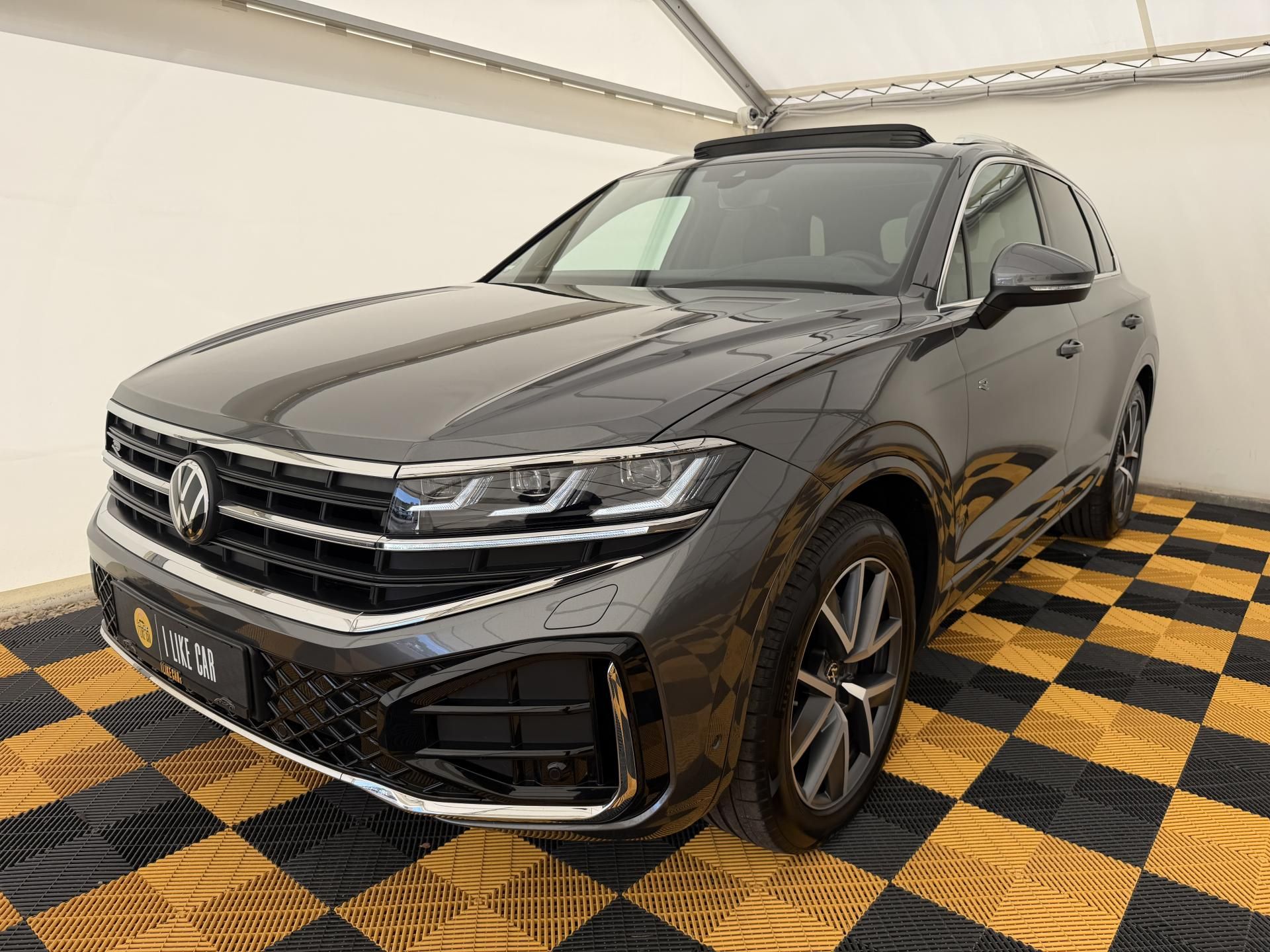 Volkswagen Touareg, 3.0Tdi*210kw*DPH*Final-Edition - fotka 2