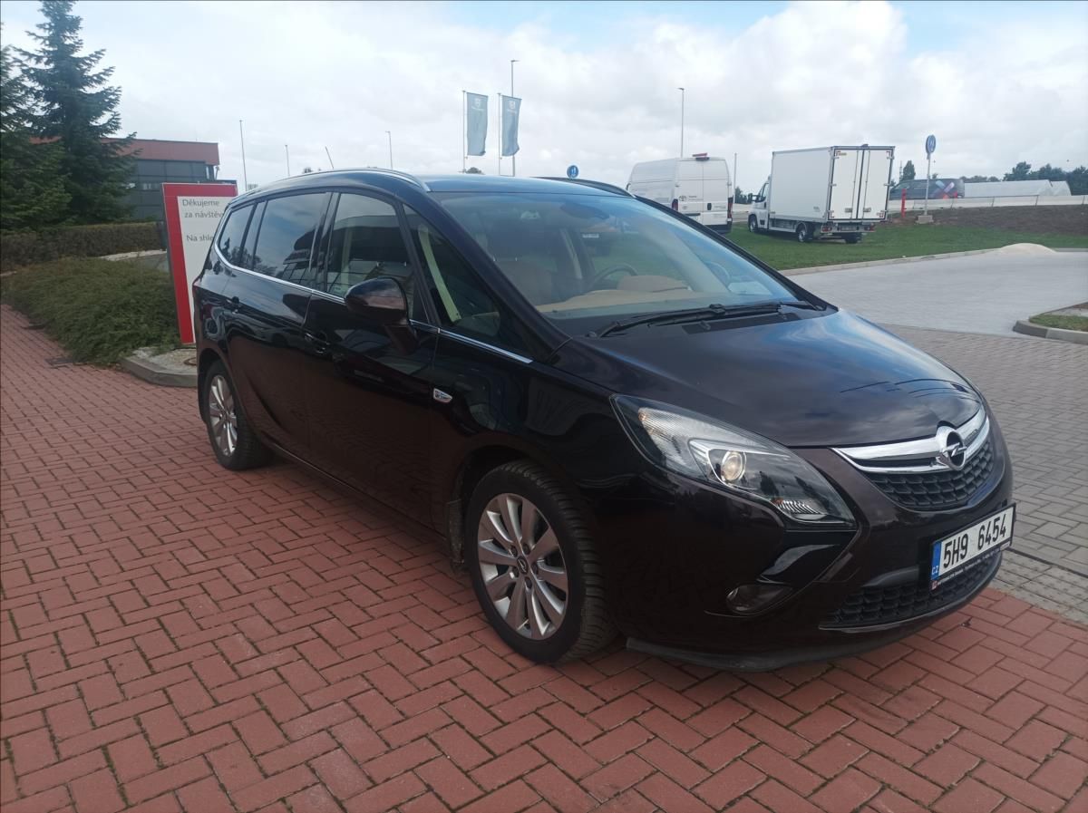 Opel Zafira, 1,4 Turbo Cosmo - fotka 5