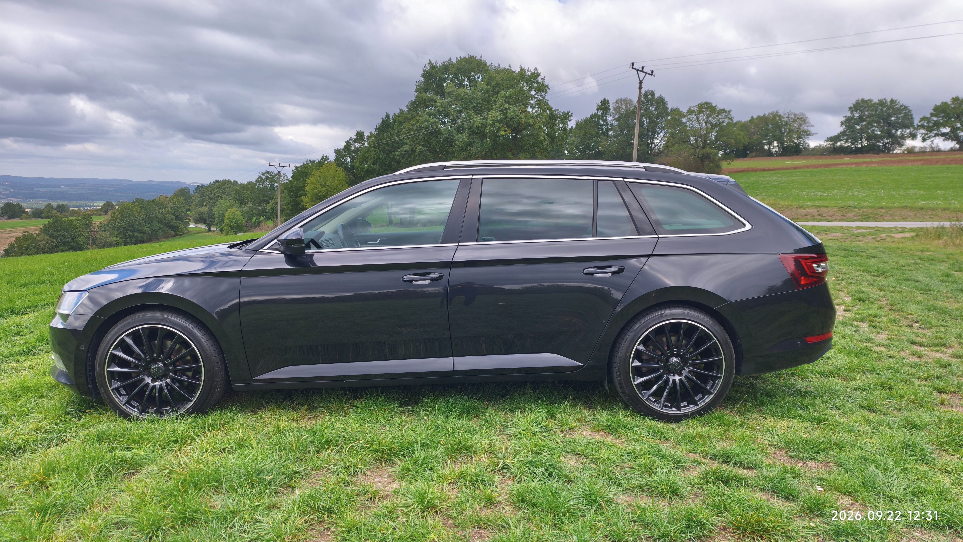 Škoda Superb, L&k, 4x4 - fotka 2